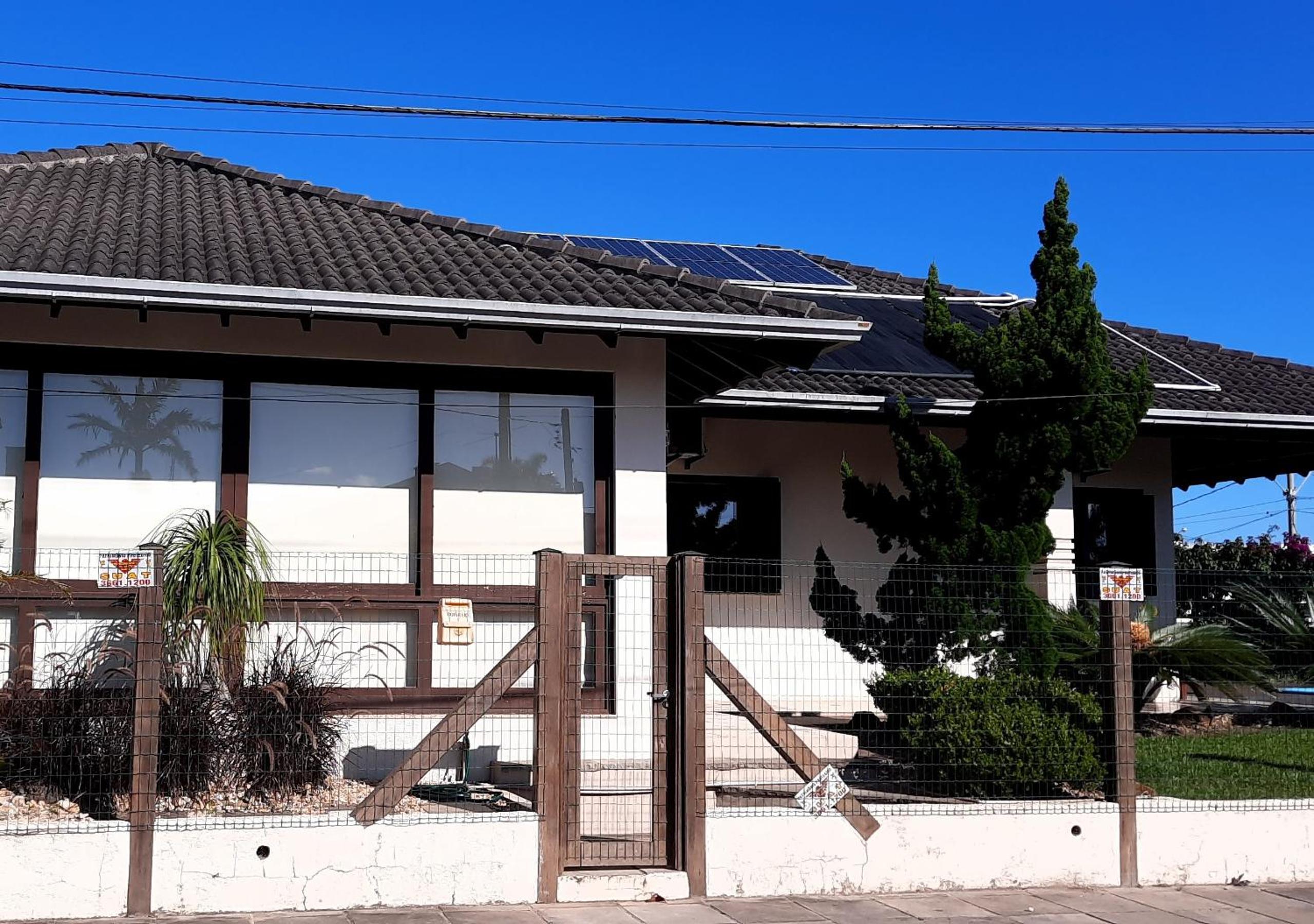 Linda Casa Temporada com Piscina