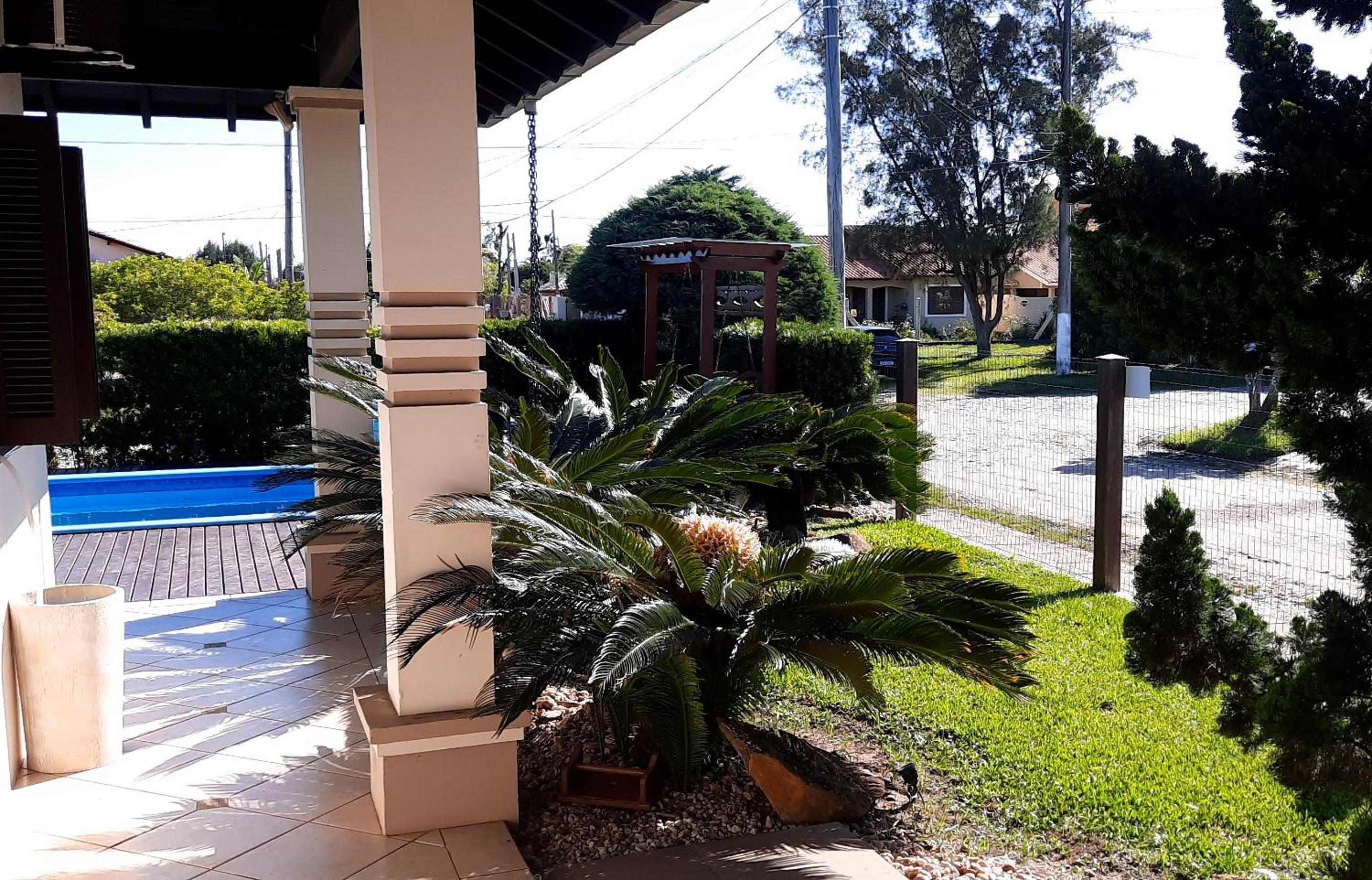 Linda Casa Temporada com Piscina