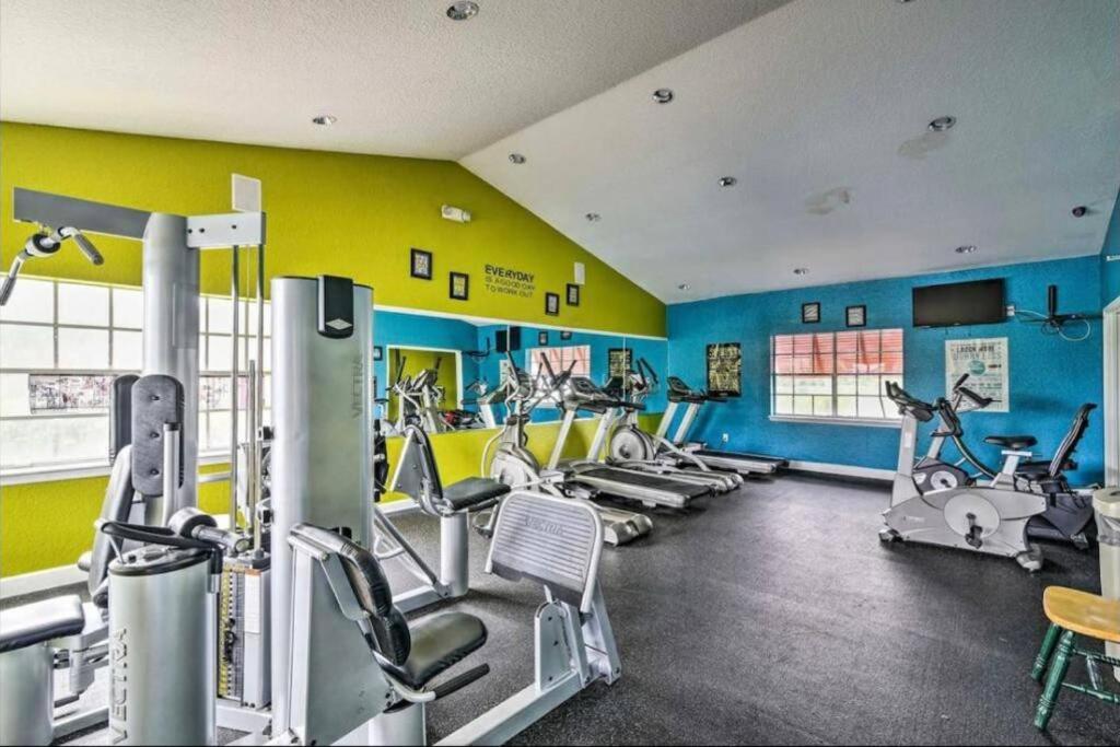 very Nice 2/2 apartment , close to disney