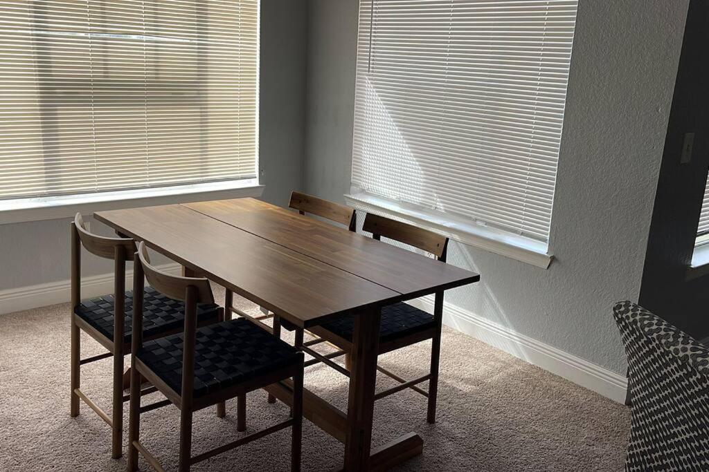 very Nice 2/2 apartment , close to disney
