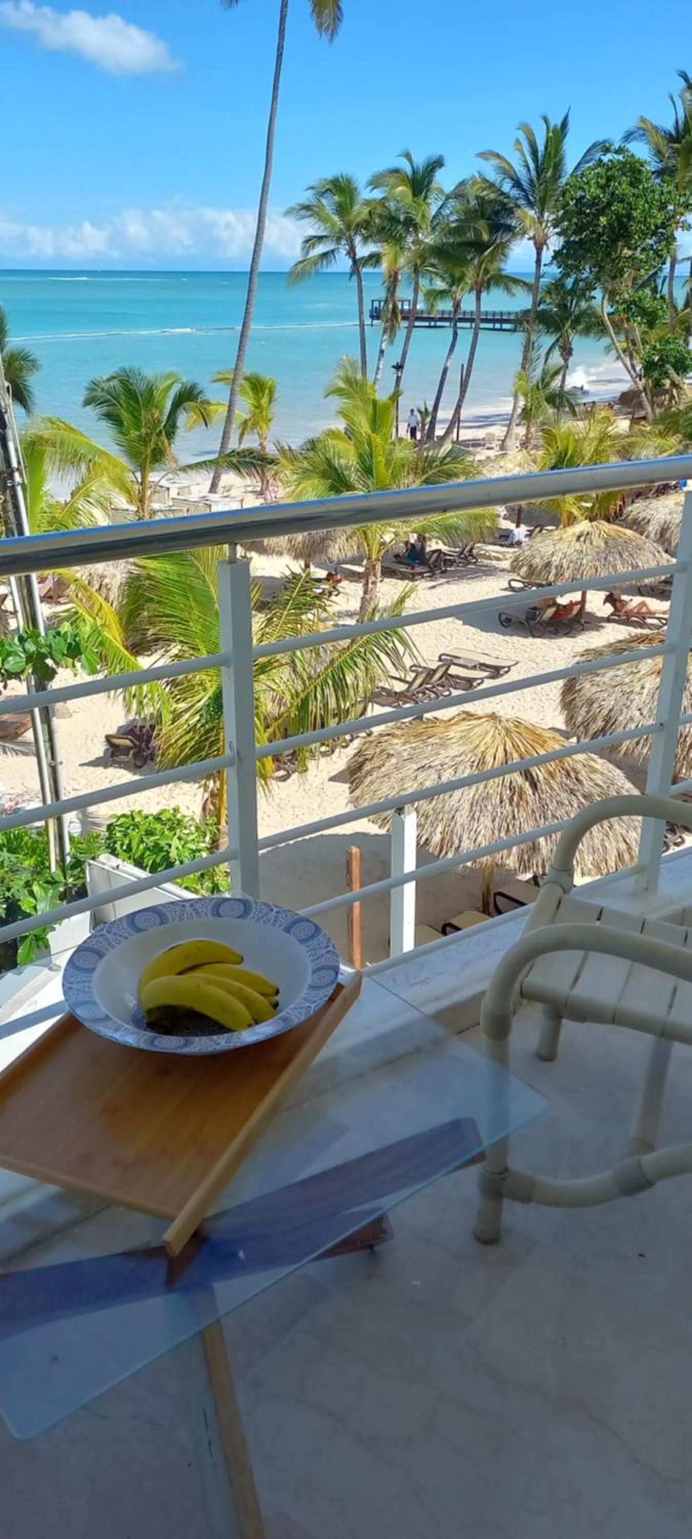 Private room overlooking the beach view 3