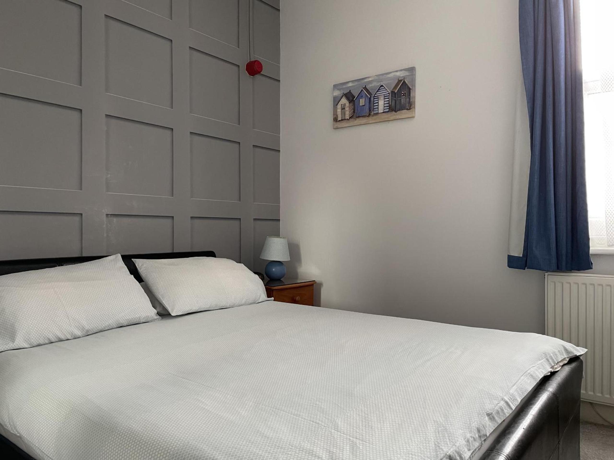 Burton Villa Guest House view 4
