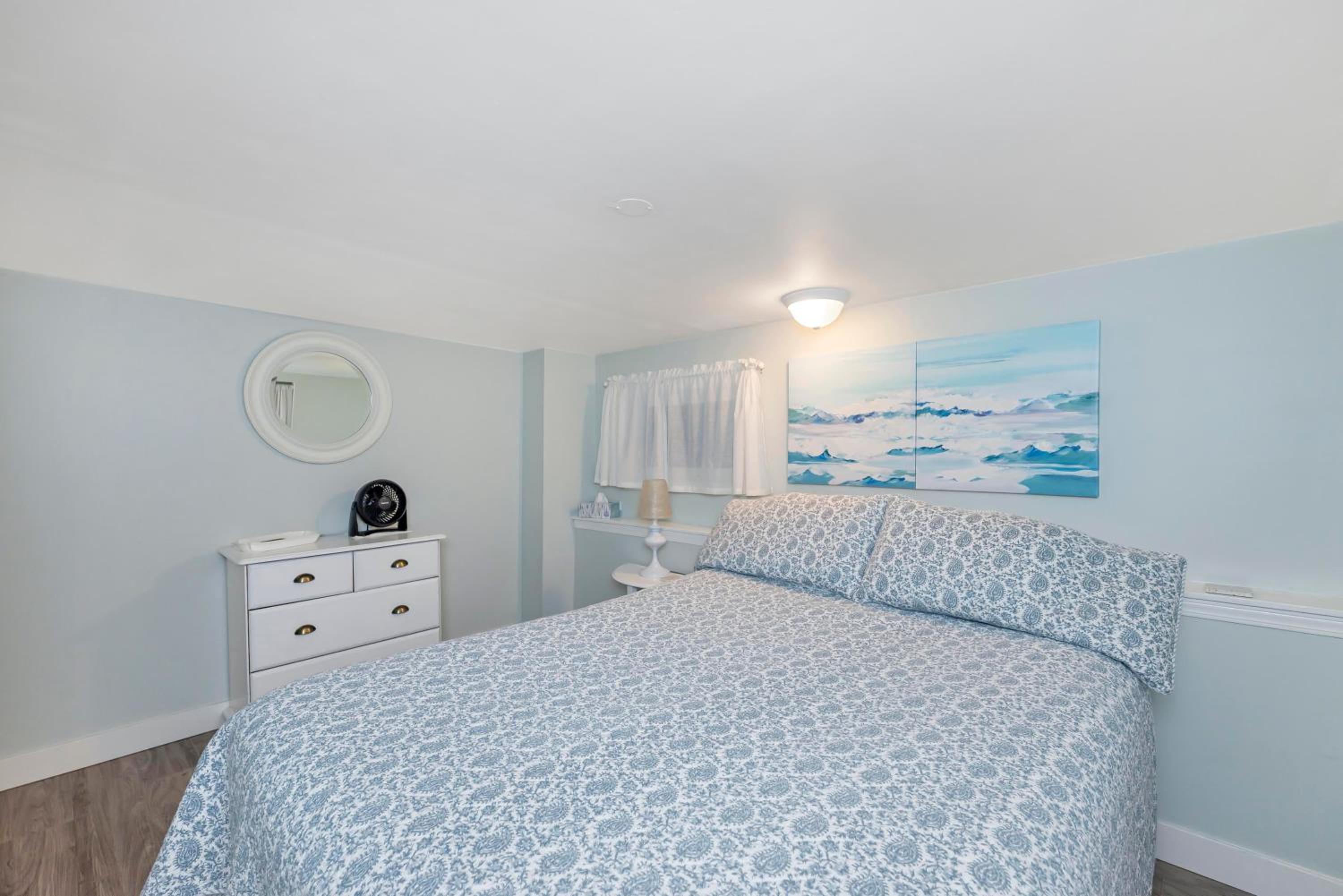 Quaint 1 bedroom lower suite in Victoria, BC