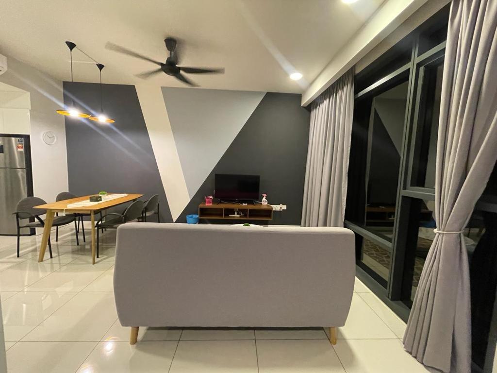 KL EAST RIDGE RARA SUITE HOMESTAY