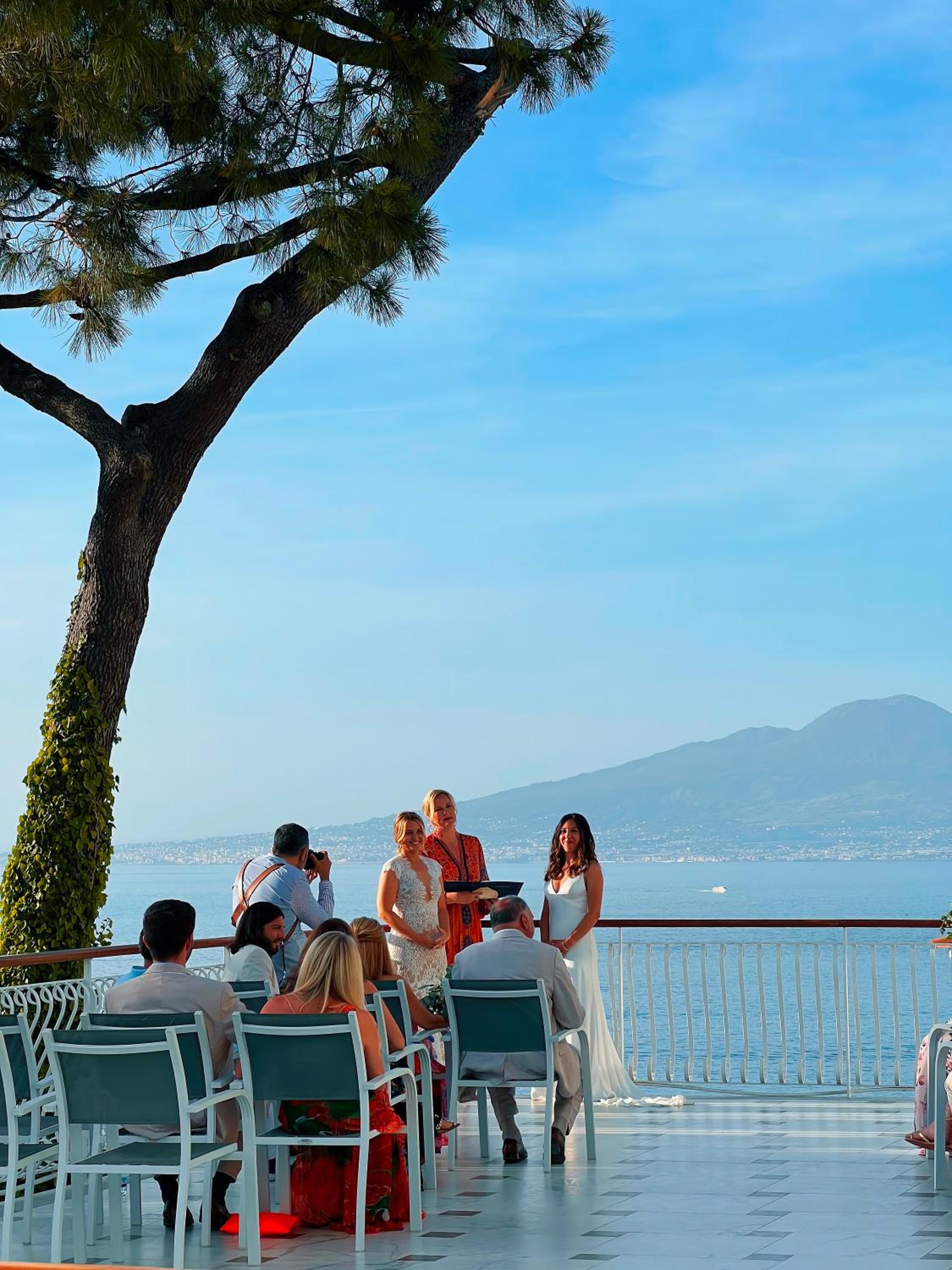 Amore Rentals - Villa Nina view 4