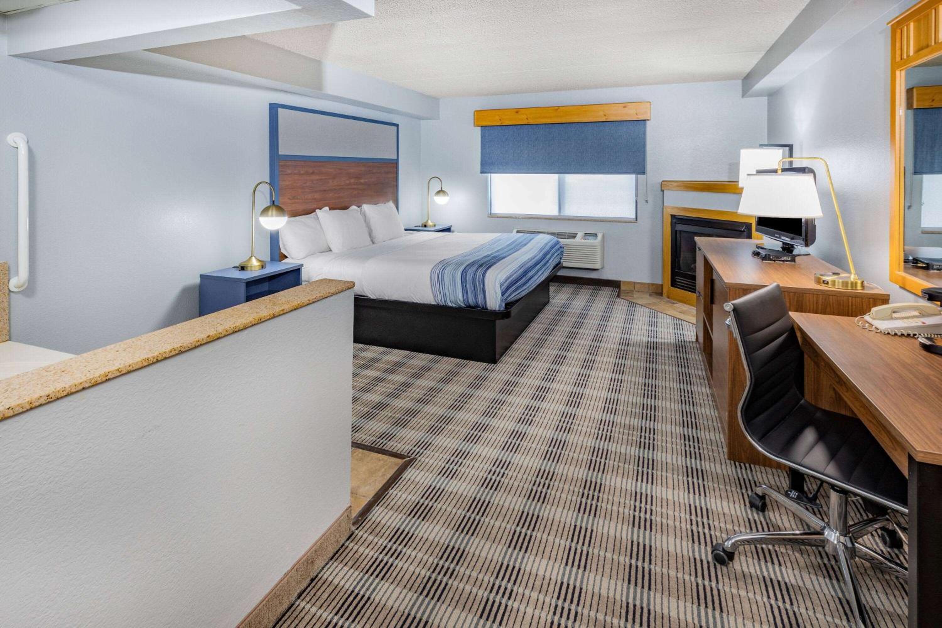 AmericInn by Wyndham Sayre