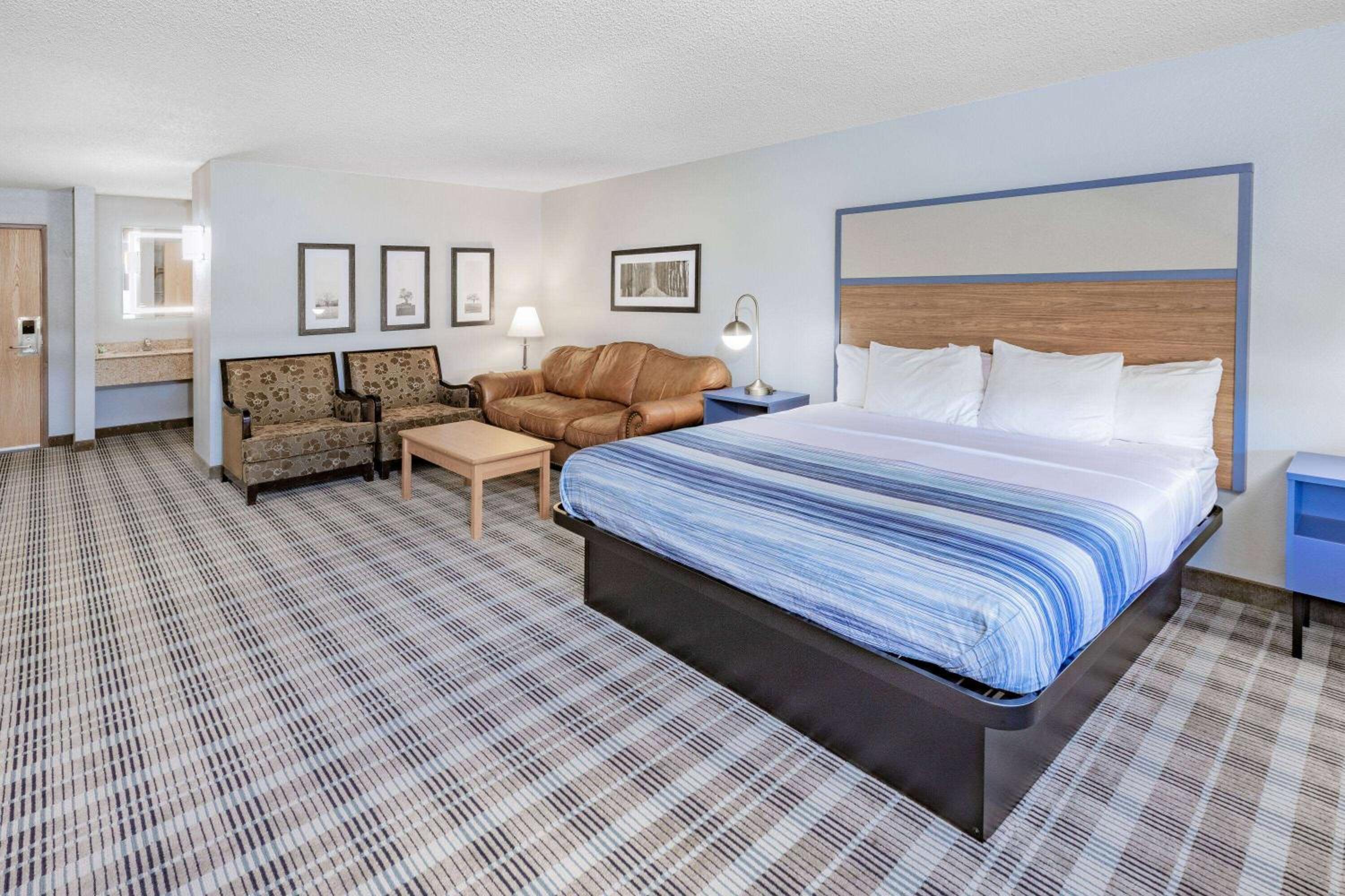 AmericInn by Wyndham Sayre - Property Image 8