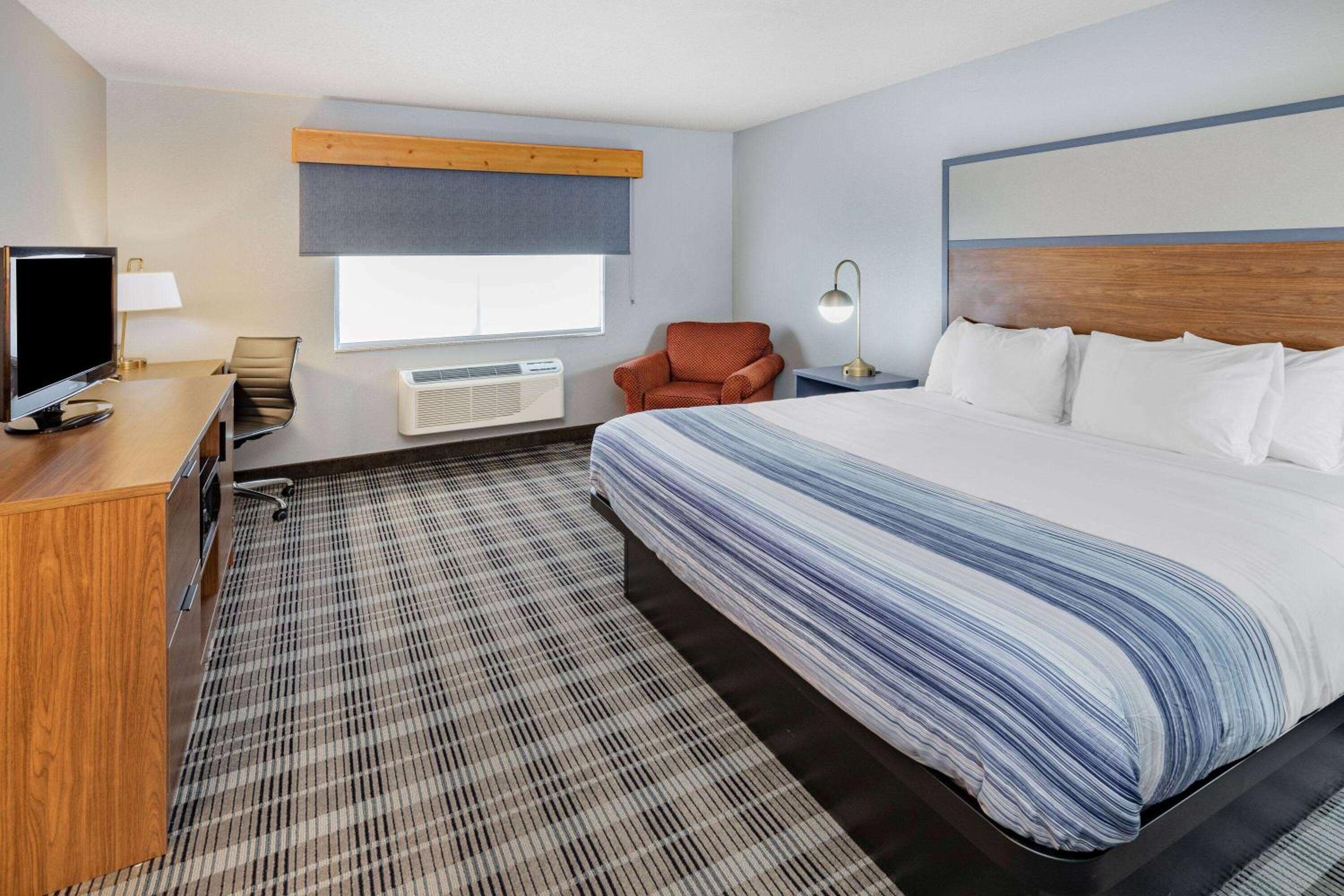 AmericInn by Wyndham Sayre - Property Image 7
