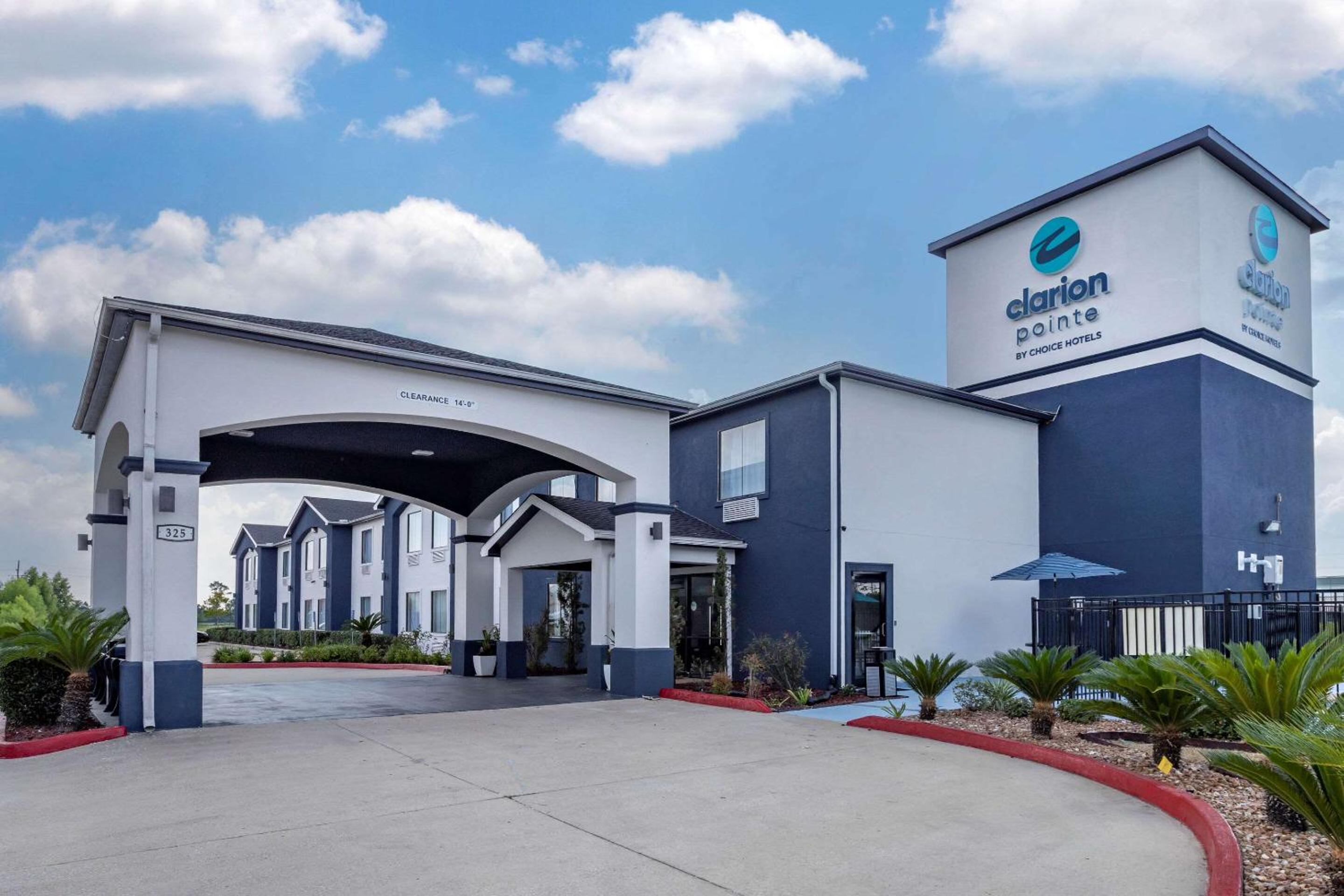 Lake Charles Vacations - Clarion Pointe Sulphur - Lake Charles - Property Image 5