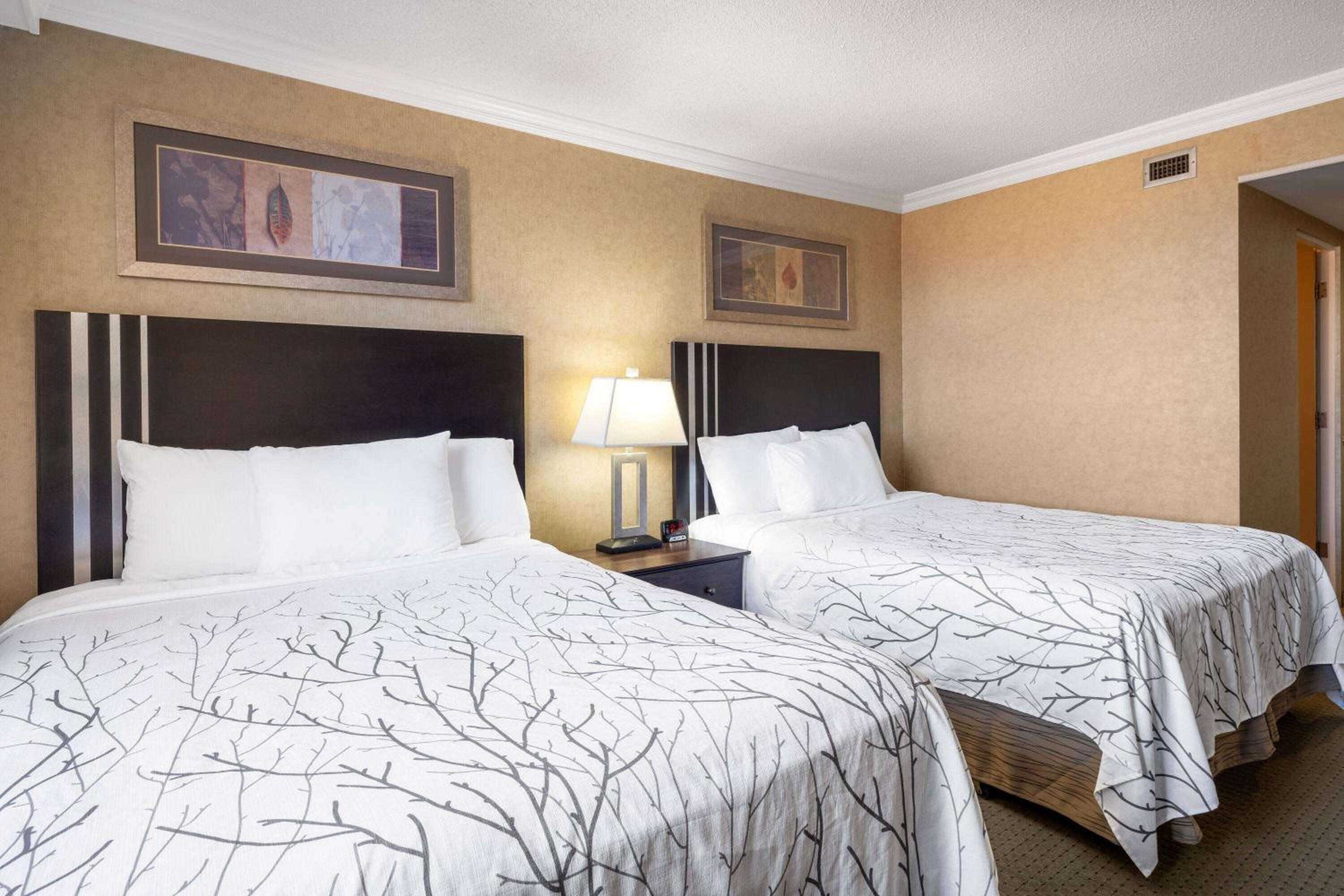 Prince Albert Vacations - Travelodge by Wyndham Prince Albert - Property Image 1