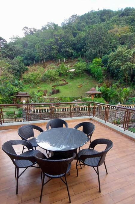 Soul Tree Deluxe Villa 106 view 2