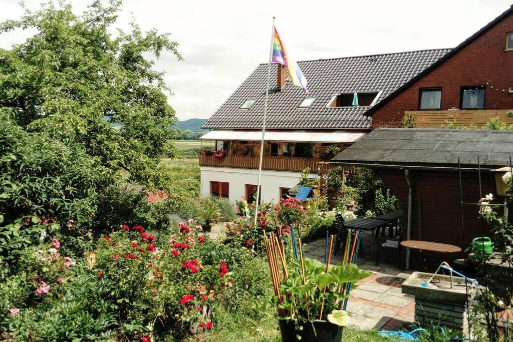 Schöne Wohnung, direkt an der Weser, mit Kaminofen