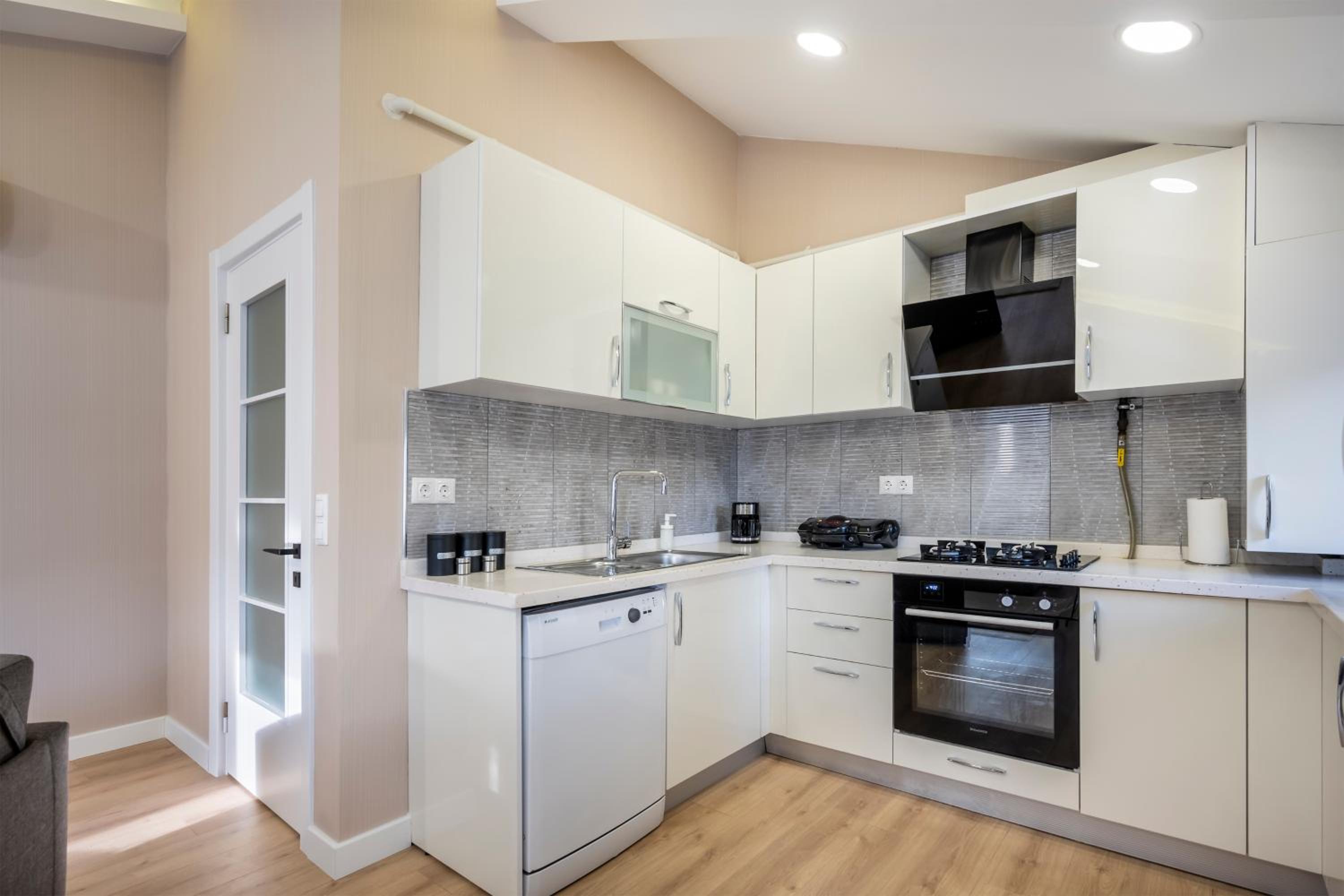 SVK Bosphorus Residence - Image 15