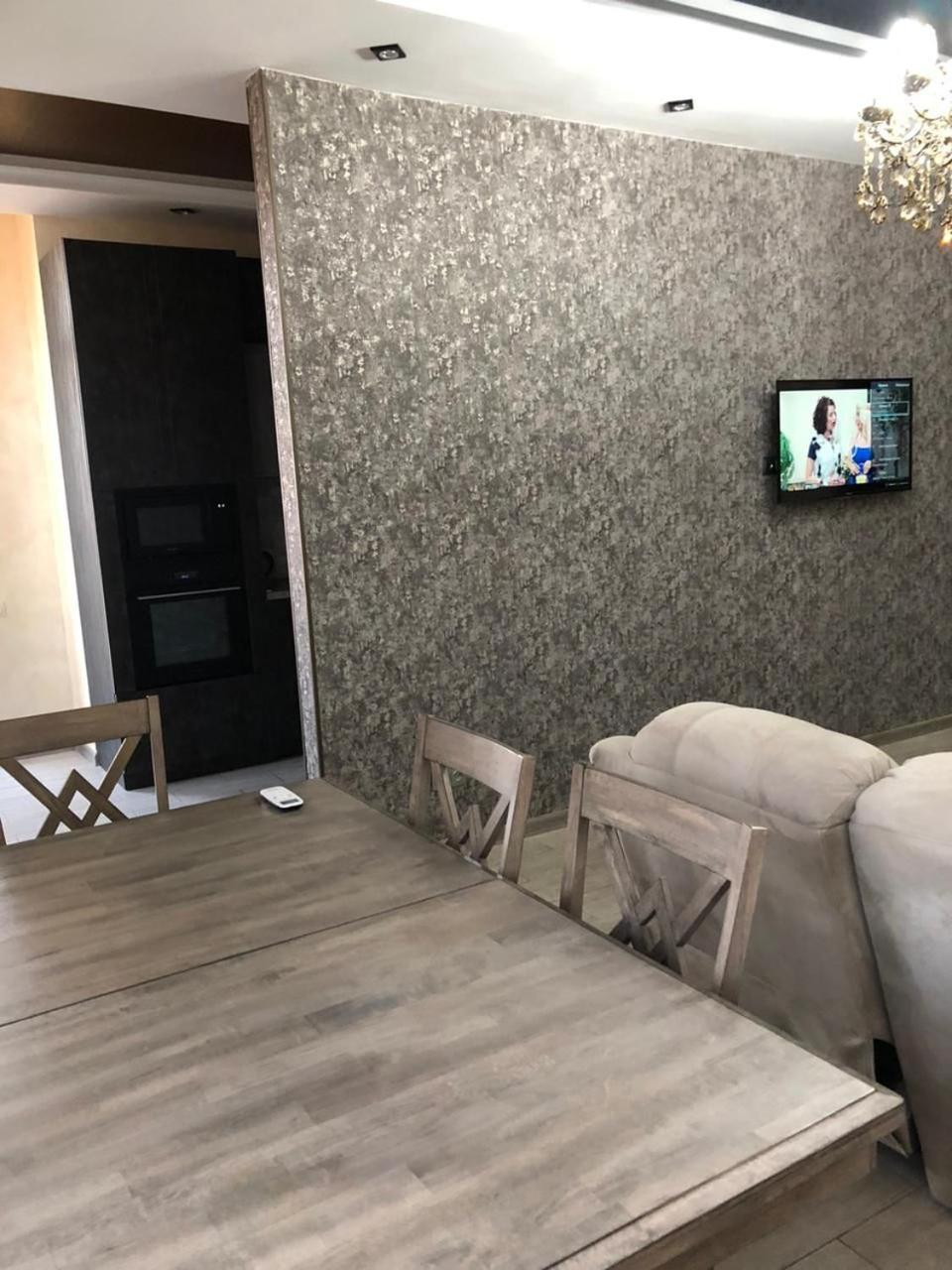 2 Bedroom 2 Bathromm Apartment on Rostom Street