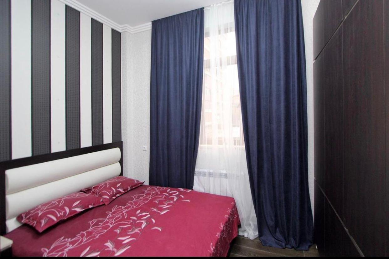 SPACIOUS Apartment in Yerevan on Tigran Mets Street
