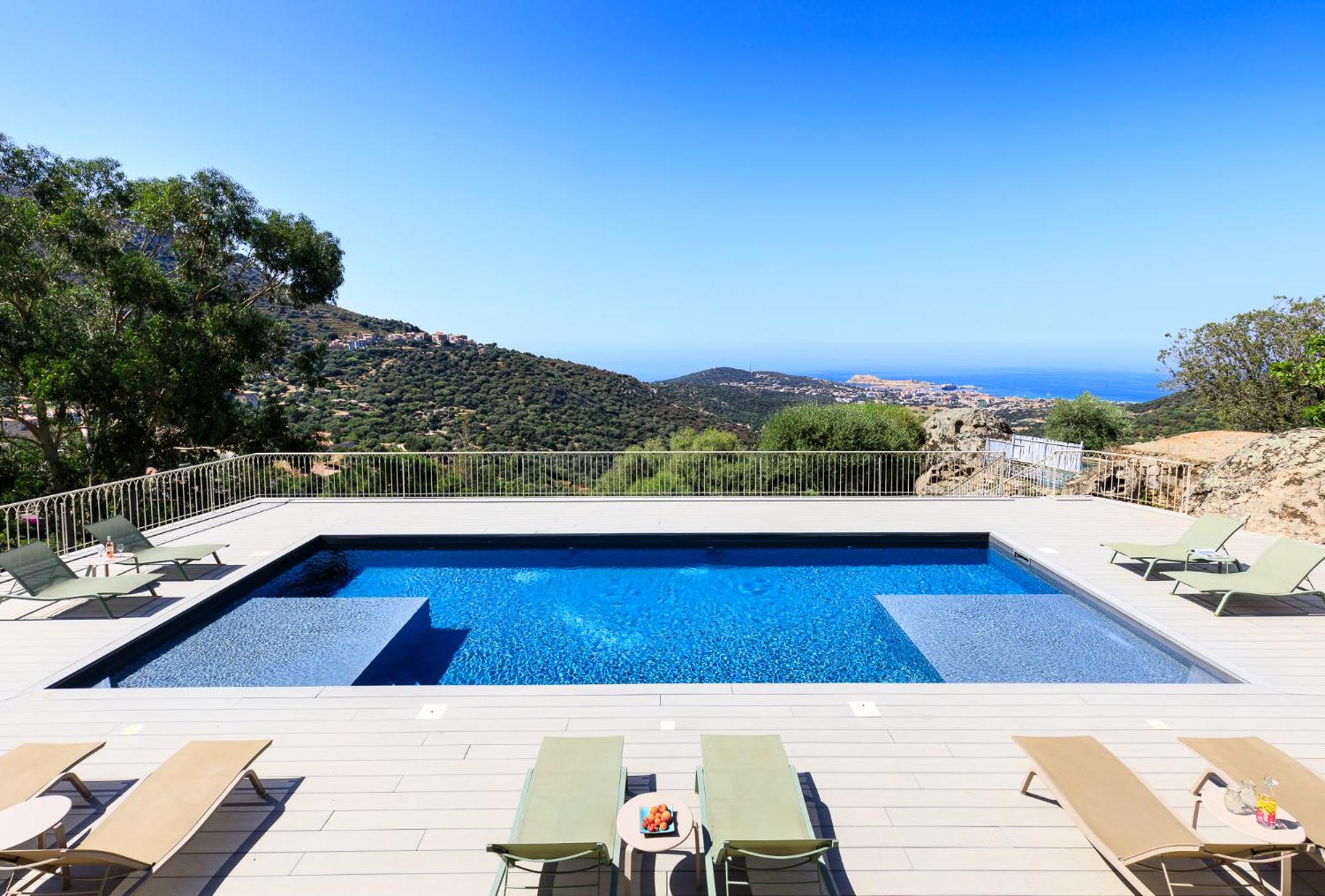 Hotel CASA REGINA - Image 1