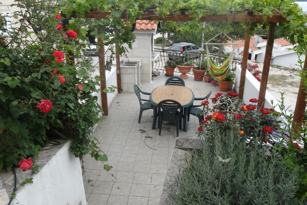 Photo 12