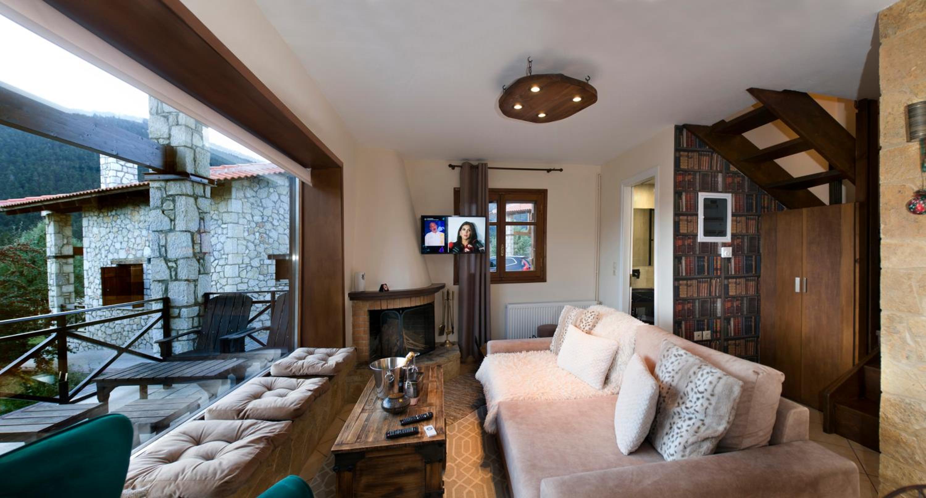 Parnassos Chalets