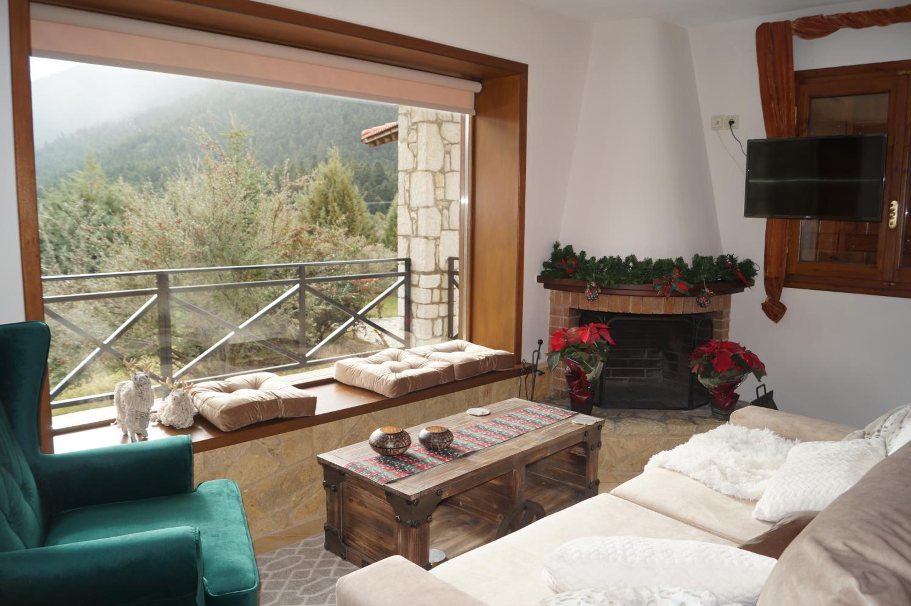 Parnassos Chalets