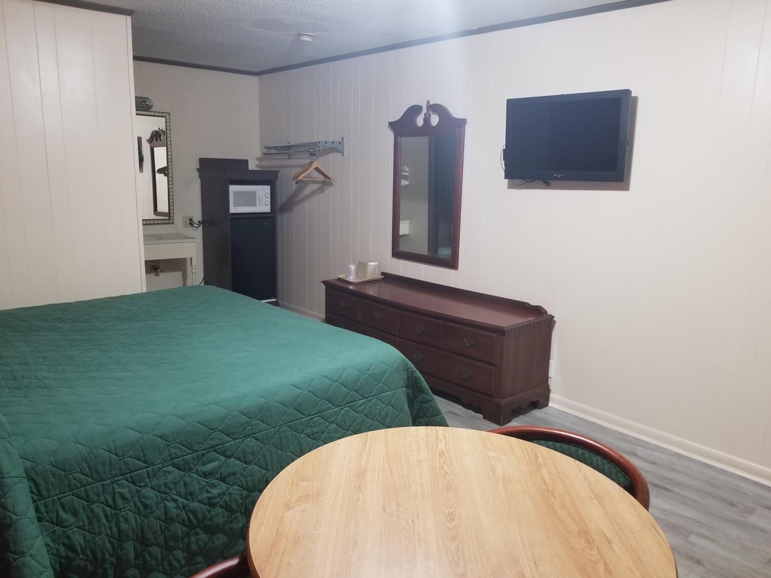 Traveler's Inn view 5