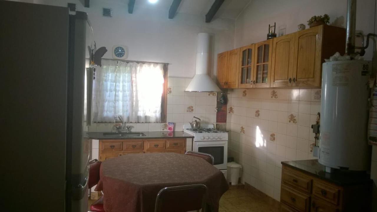 Canela House