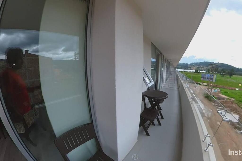 Amplio apartamento lujoso al lado del lago
