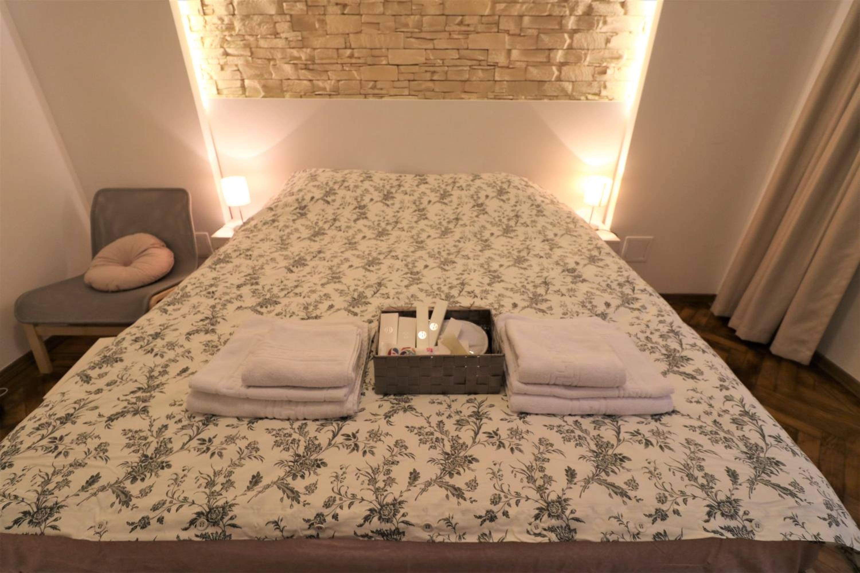 Cozy Old Town Apartment - Free Minibar view 3