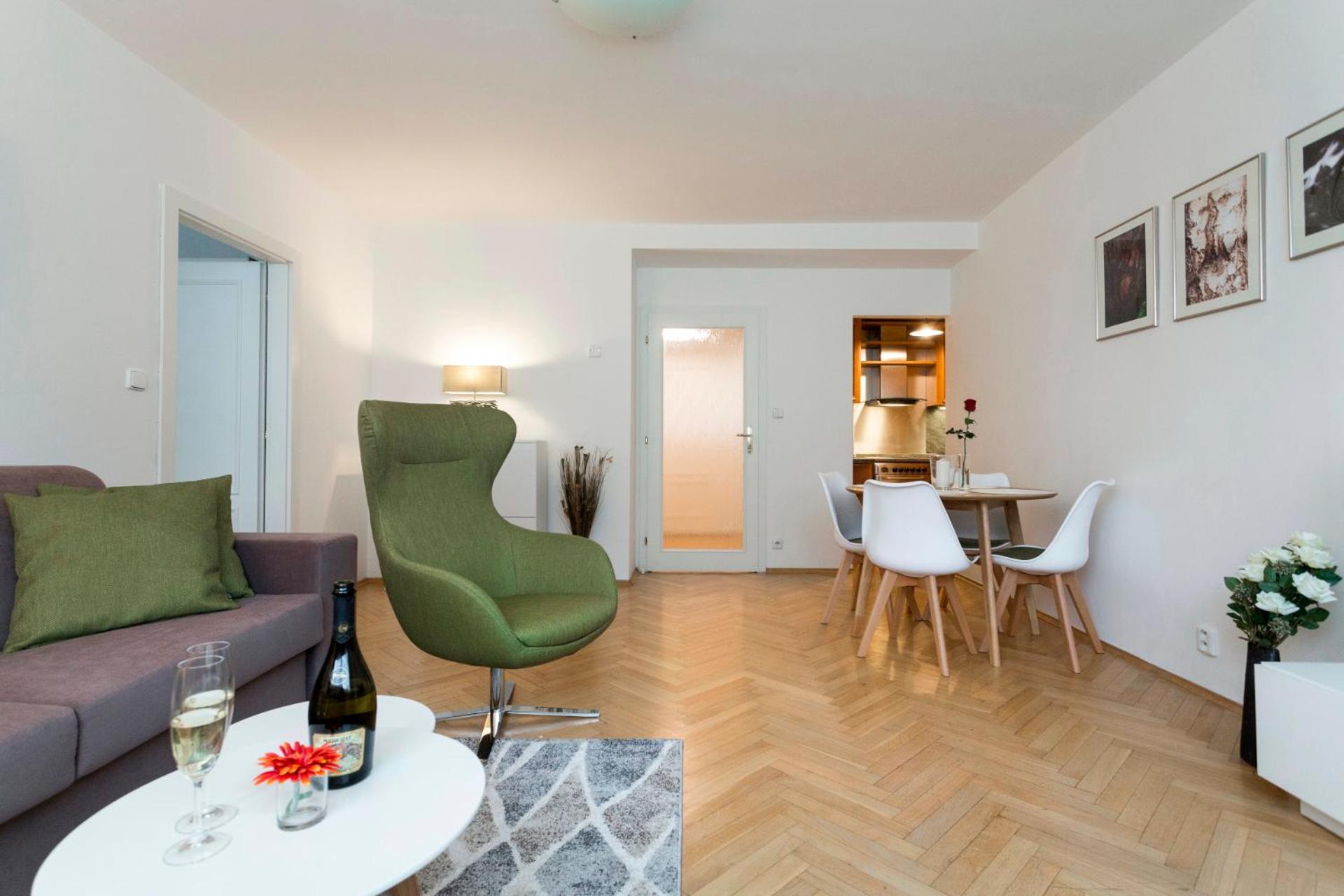 Modern Apartment in New Town by Prague Days