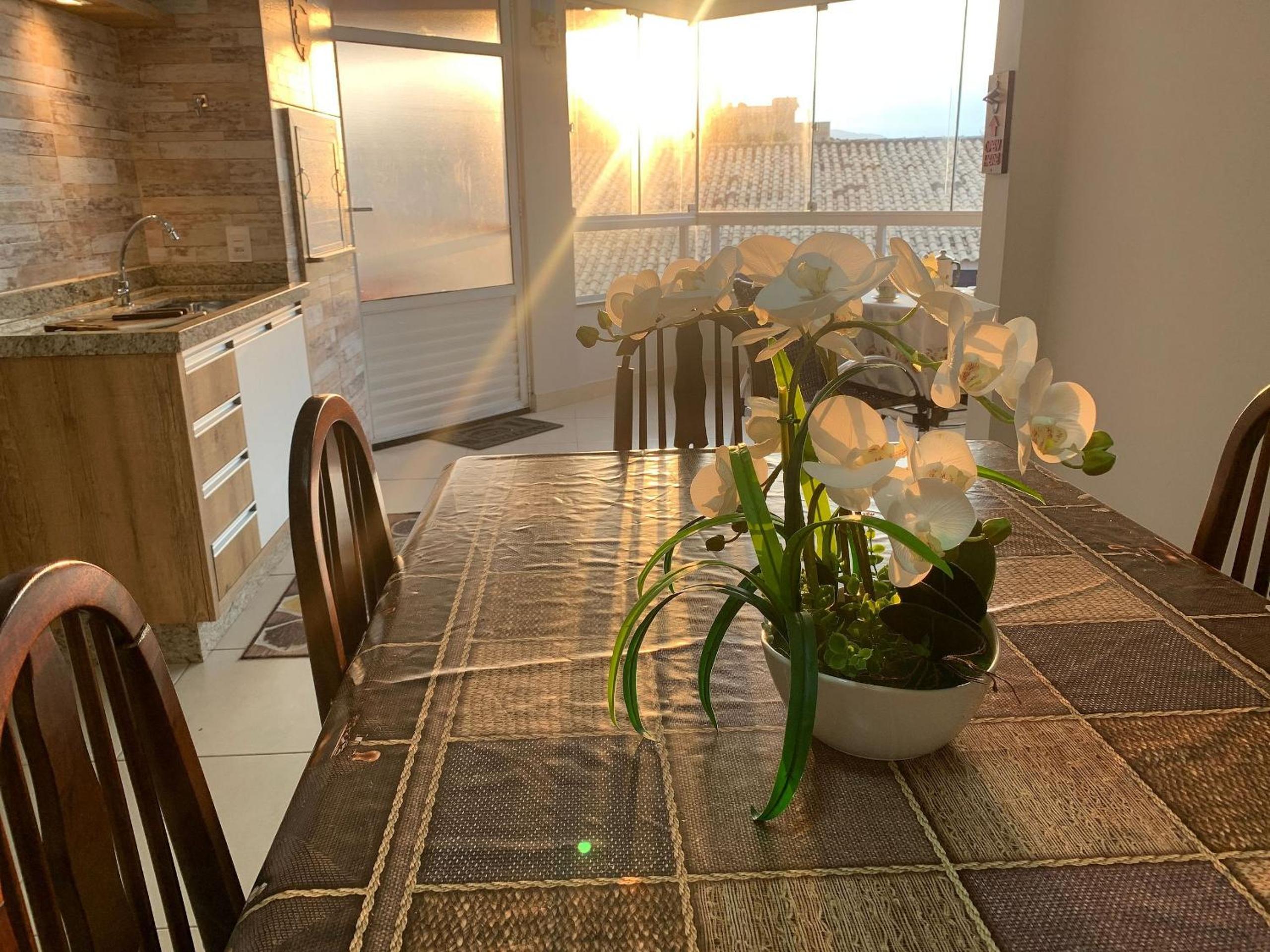Res. Solar das Bromélias