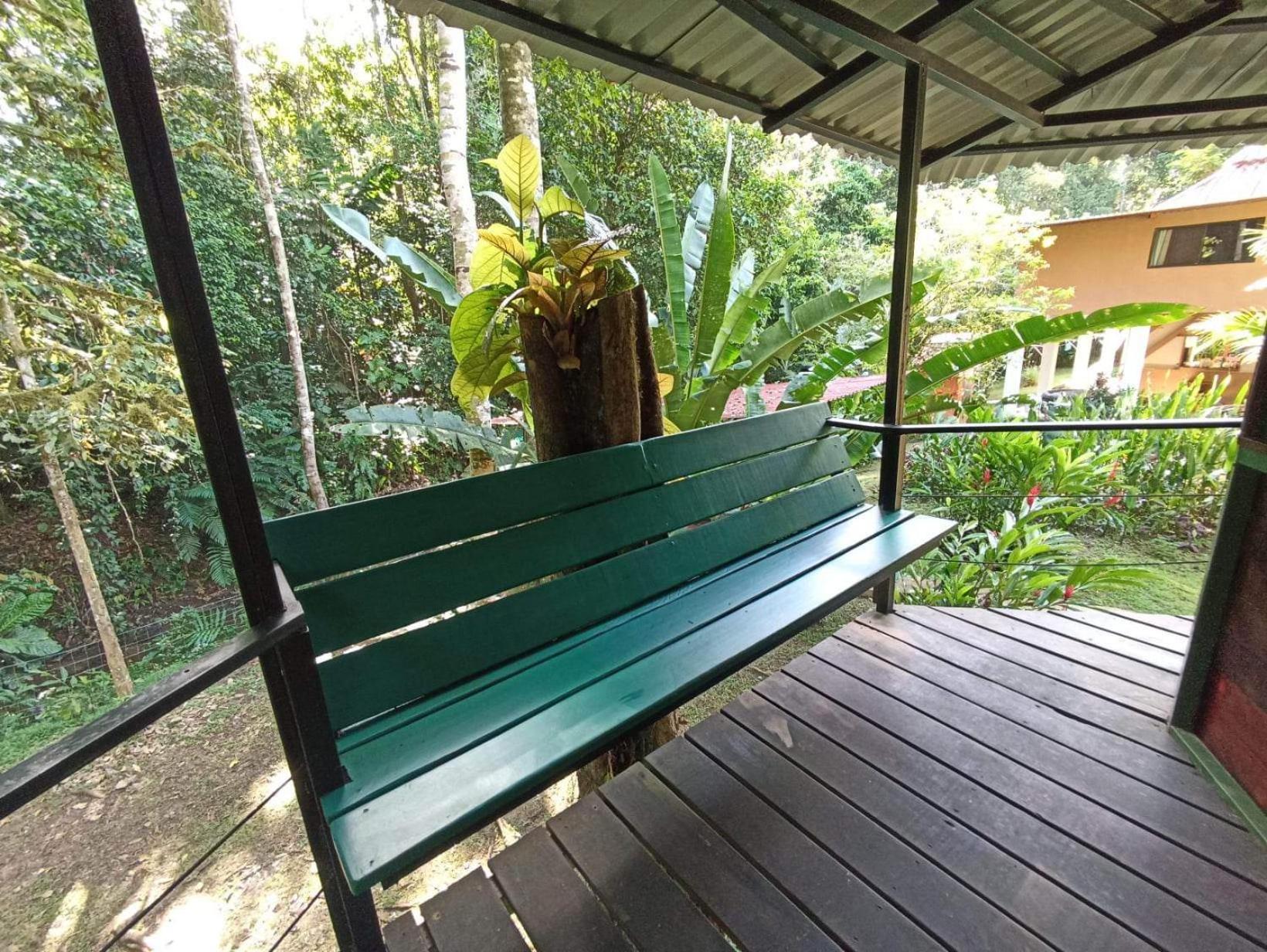 Finca Valeria Treehouses Glamping