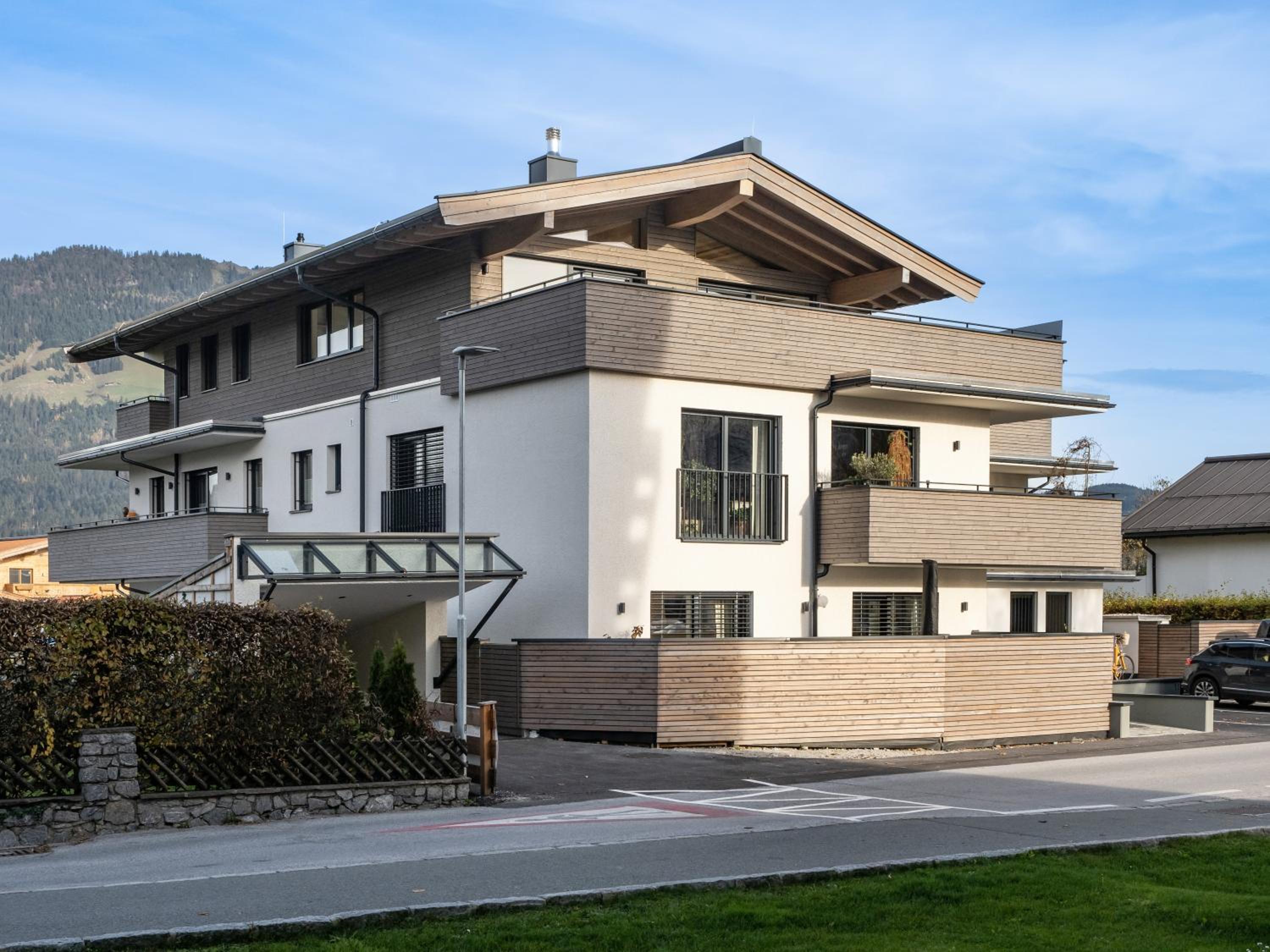 Ferienwohnung Tirolglück mit großem Garten view 4