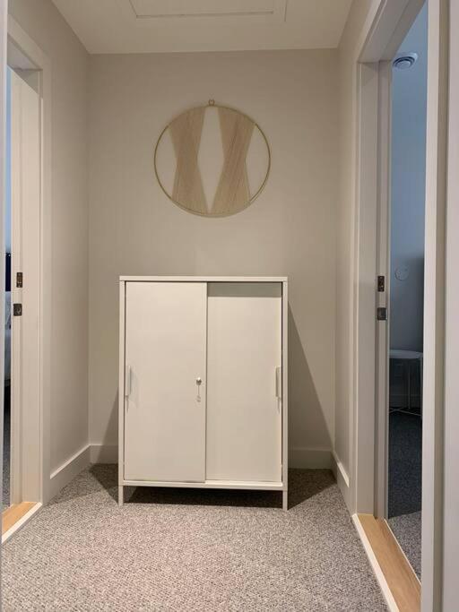 Modern 3-en-suite Bedroom Townhouse with 1 Sofa Bed and Terrace in Mont-Tremblant