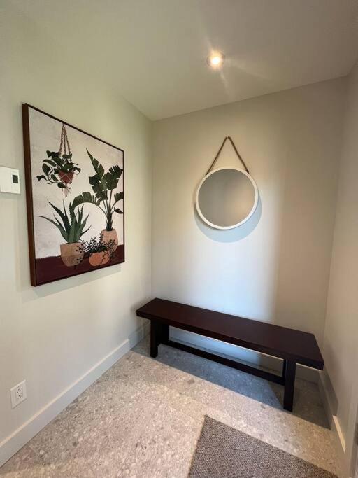 Modern 3-en-suite Bedroom Townhouse with 1 Sofa Bed and Terrace in Mont-Tremblant