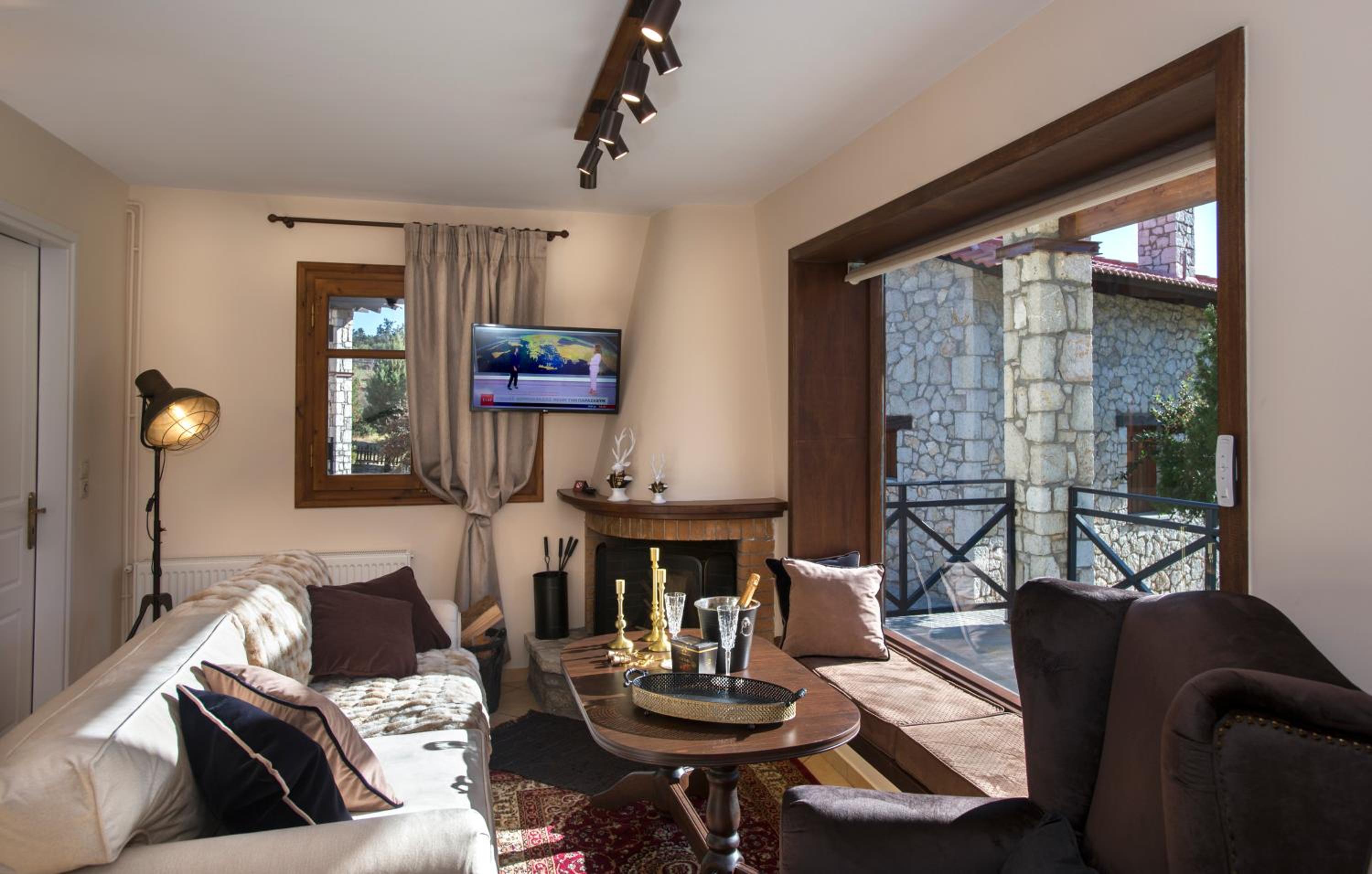 Parnassos Chalets