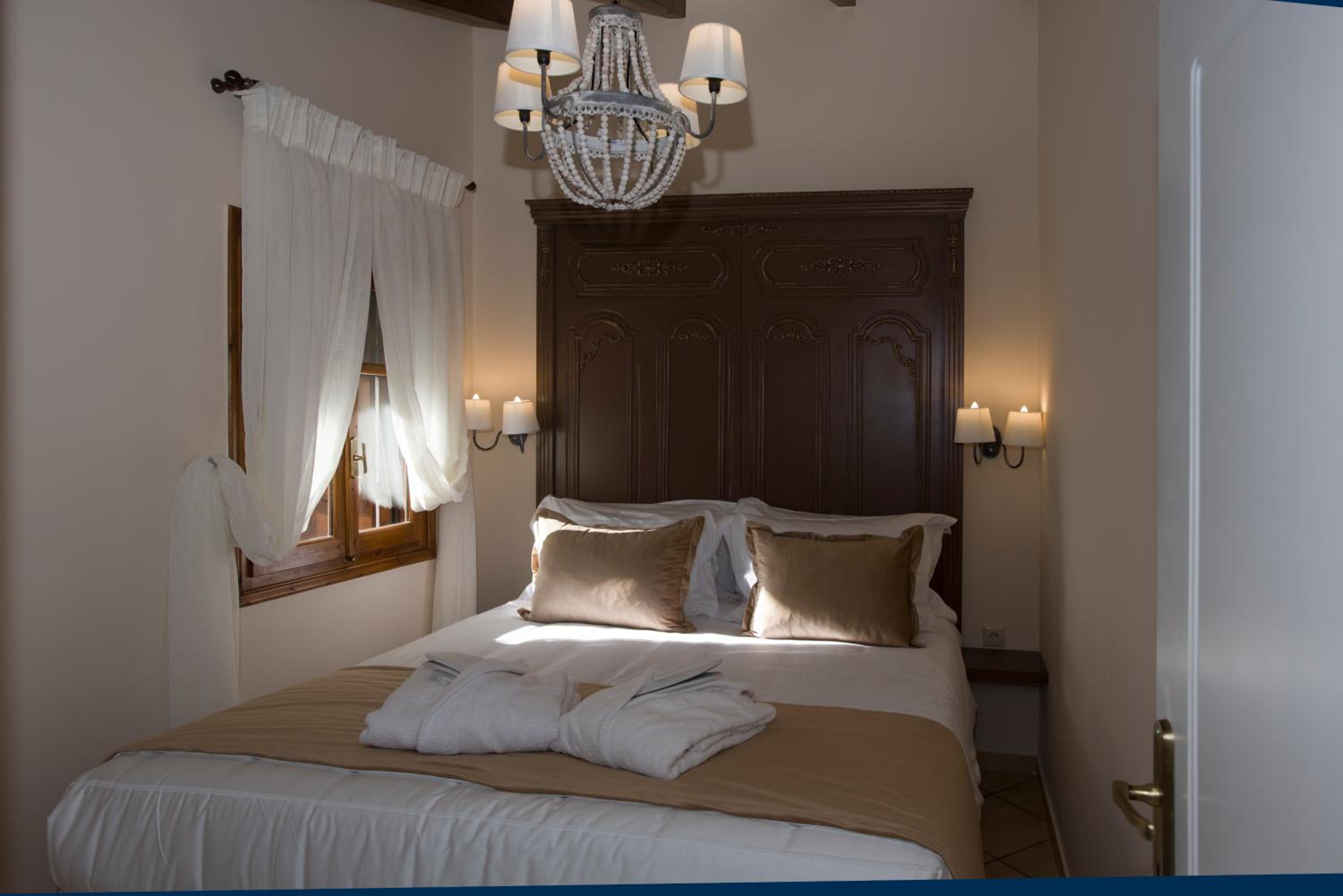 Parnassos Chalets