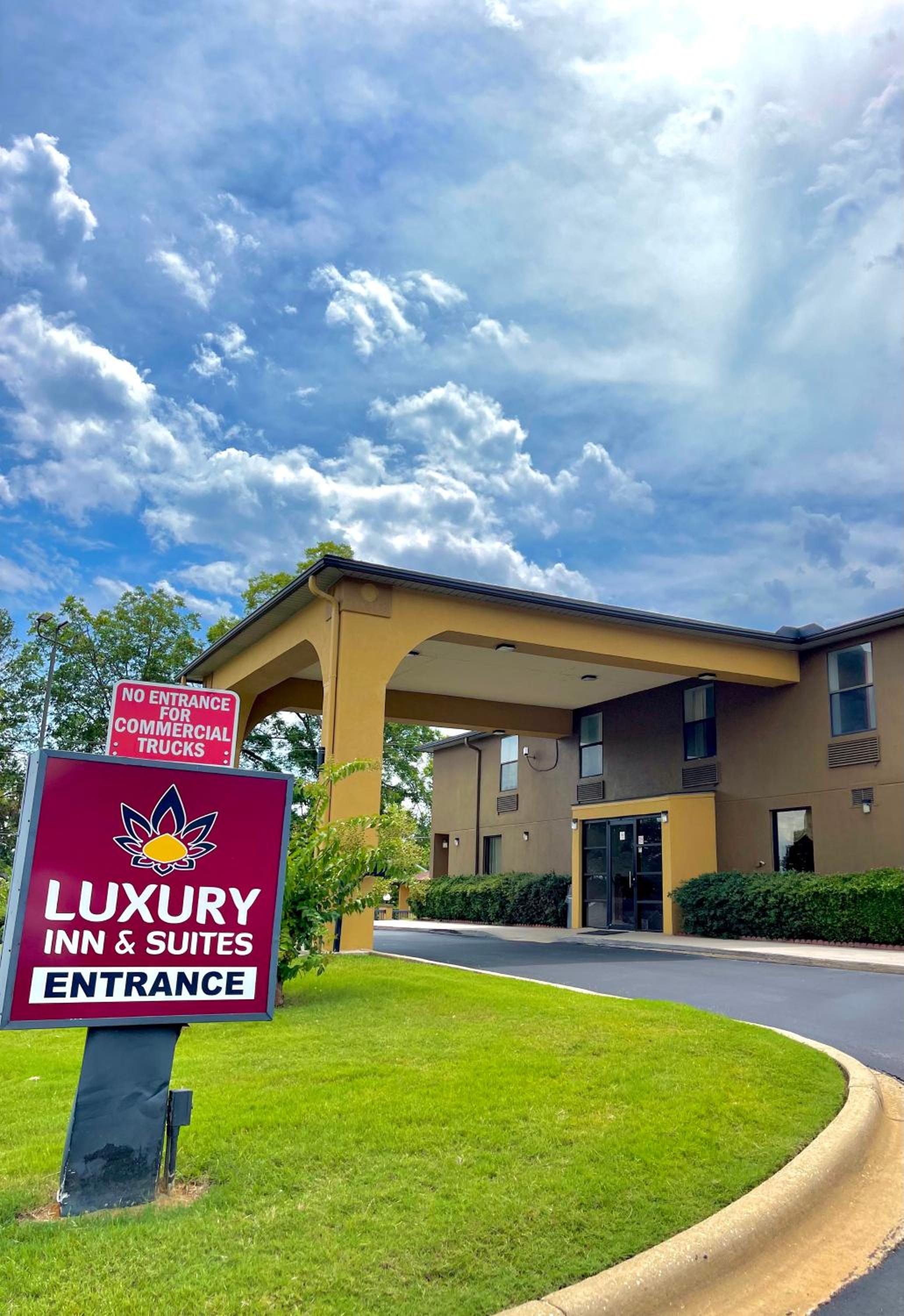 Luxury Inn & Suites view 2