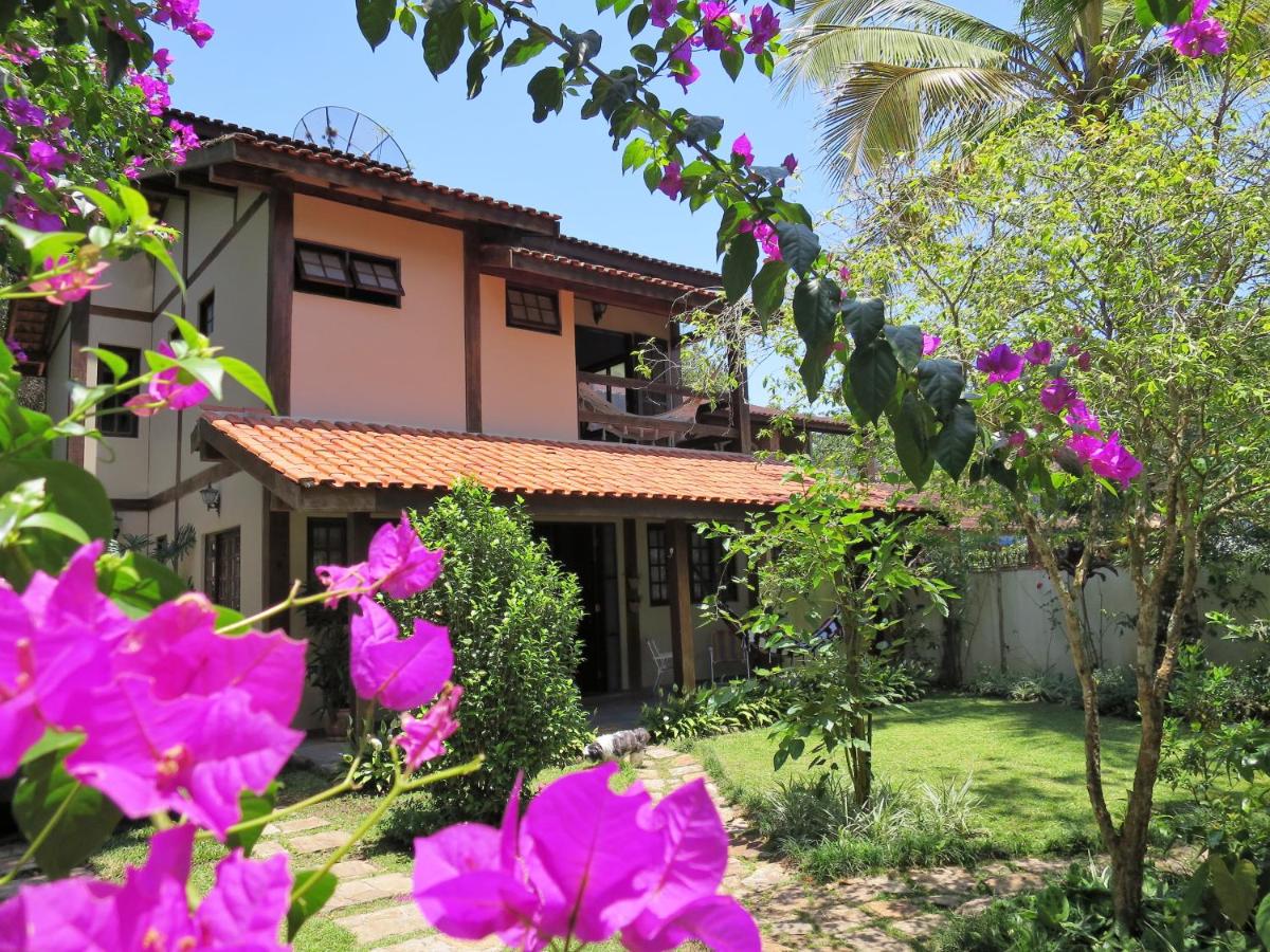 Hotel Casa espaçosa com lindo jardim e perto da praia - Image 1