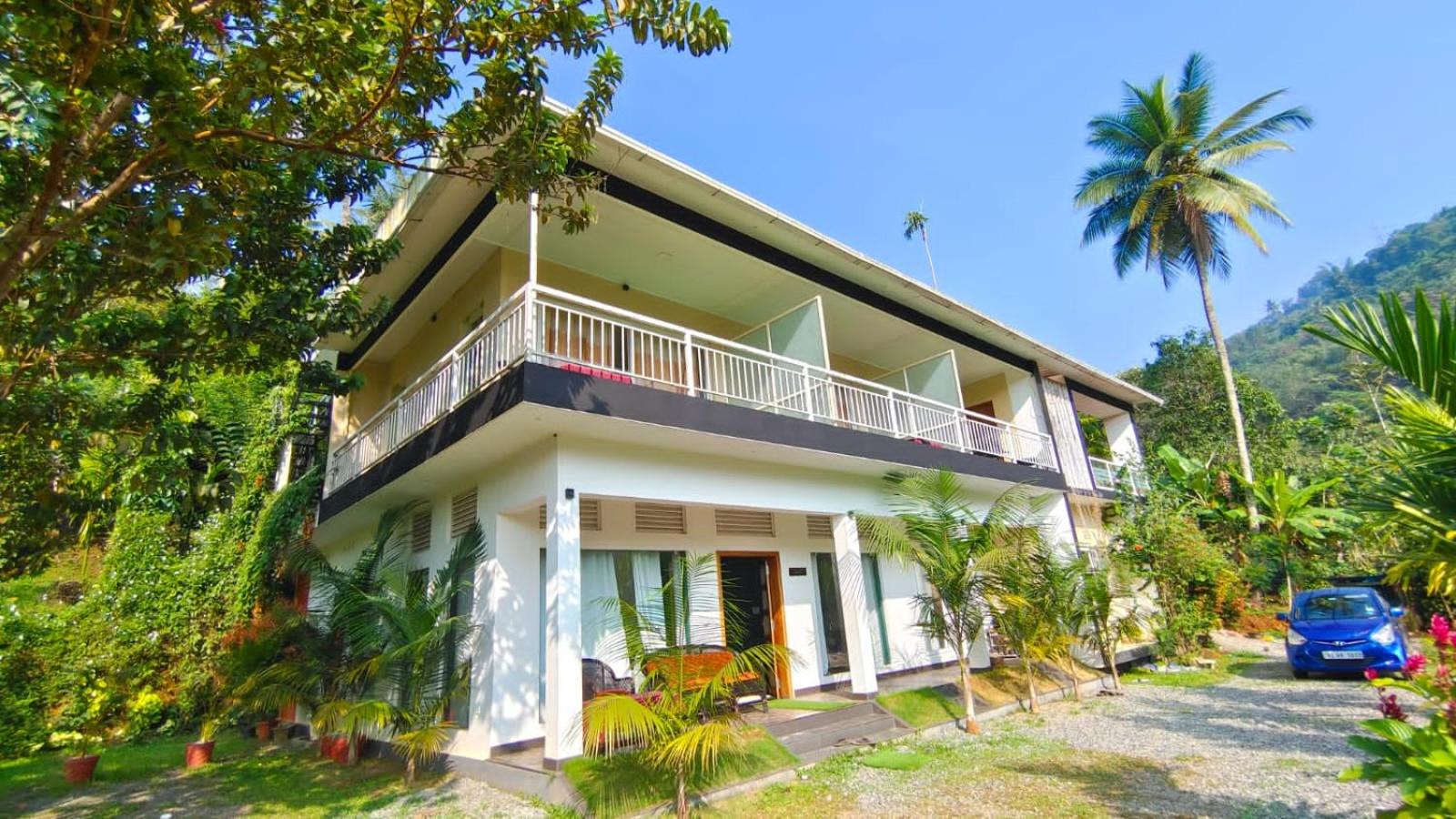 Riverbench Homestay Munnar, Anaviratty view 3