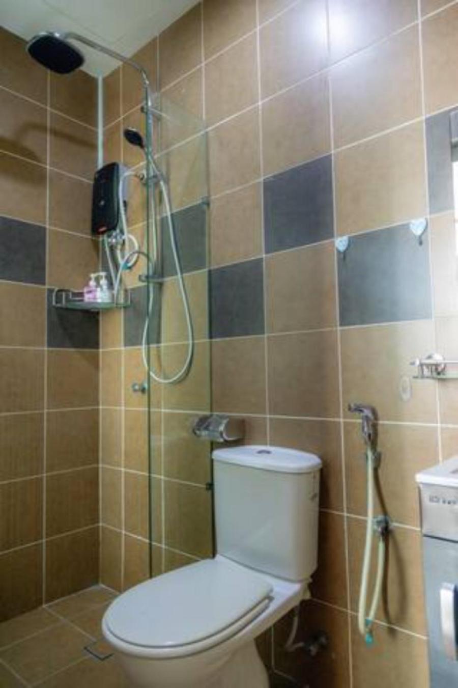 KSL JB City suite NETFLIX WIFI Youtube