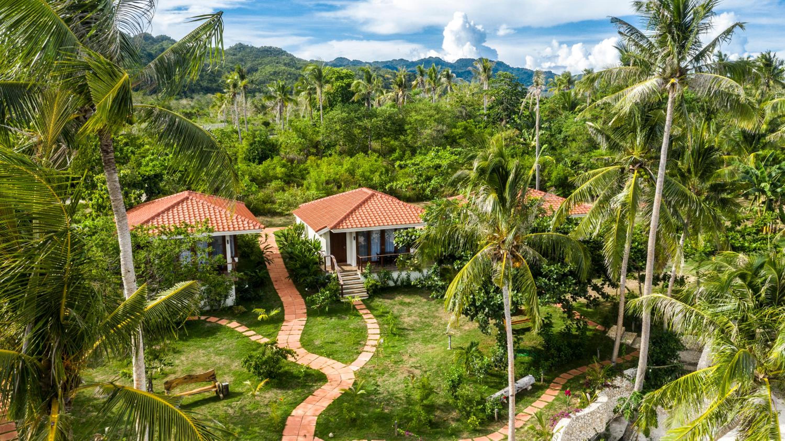 Island View Beachfront Resort