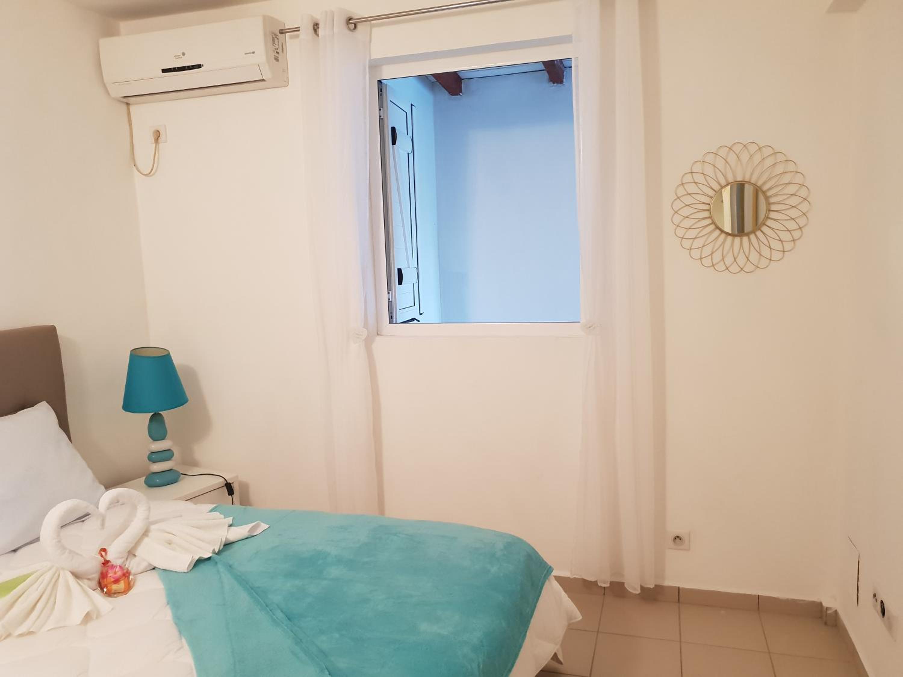 LOCATION T3 SUN HOLLIDAYS TOUT CONFORT view 3