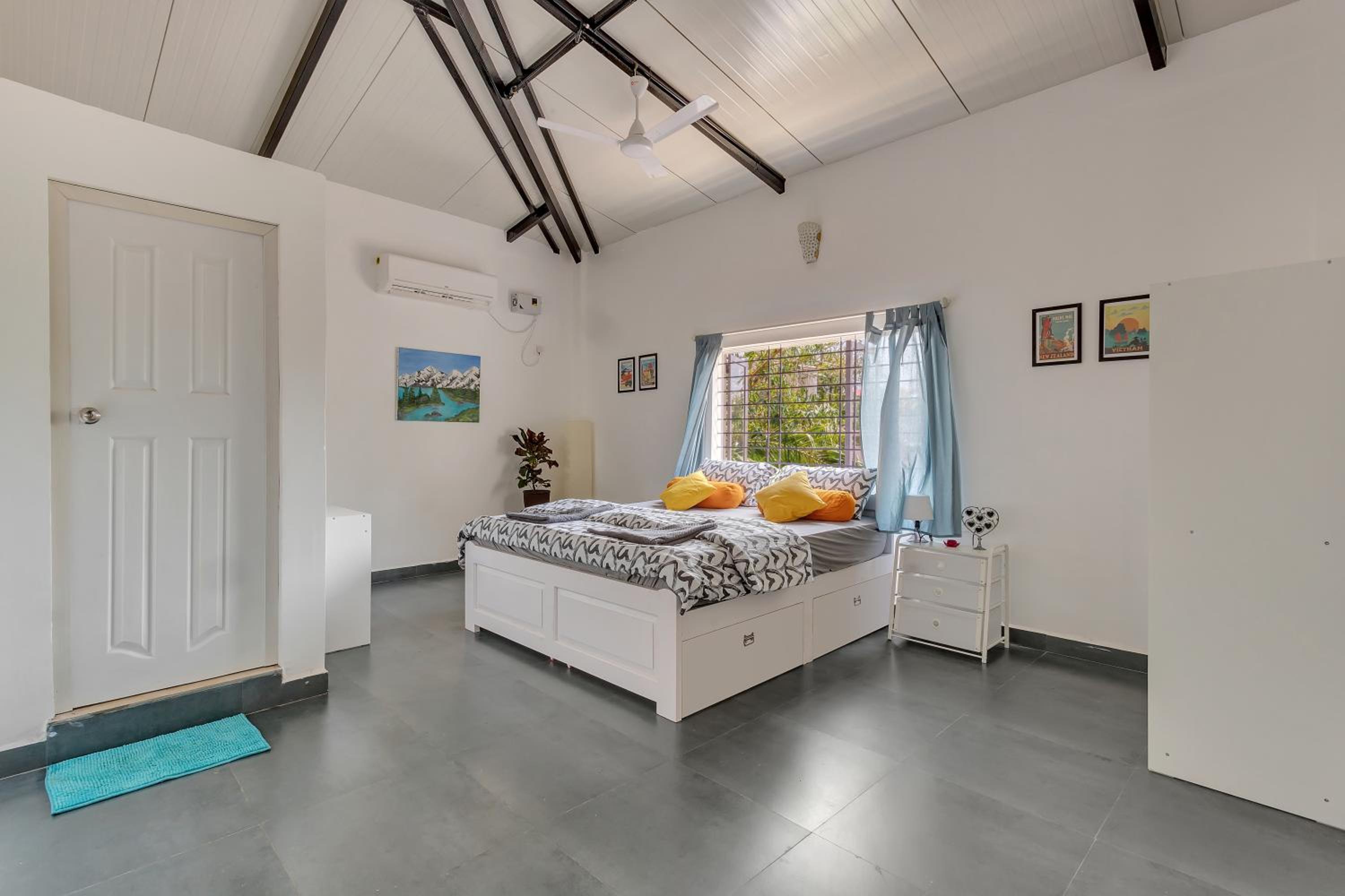 Kiki Villa view 2