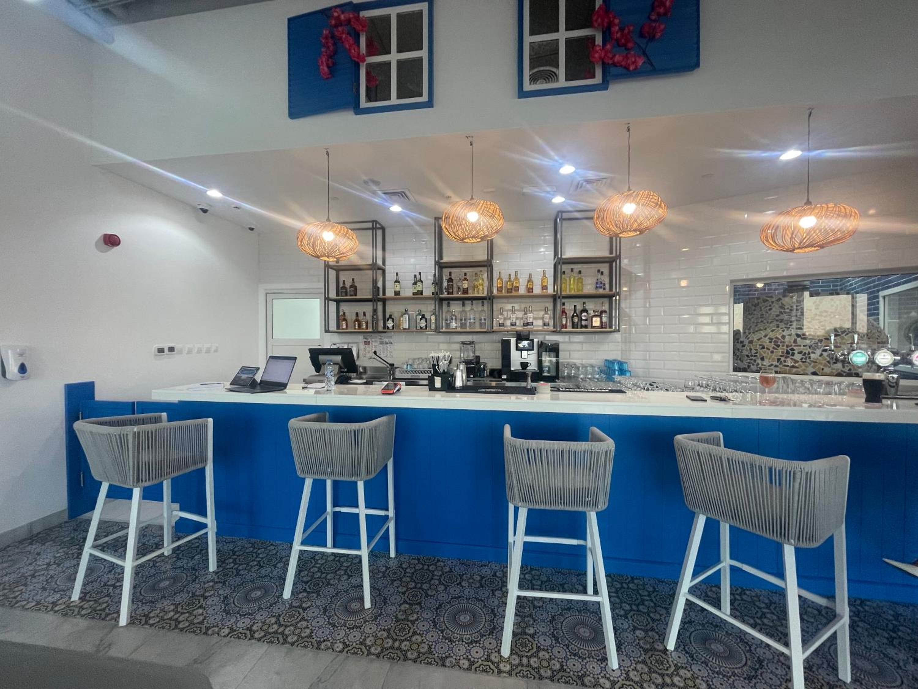 Yas Island - 2 Bedrooms, 2 toilet with shared Pool & Parking