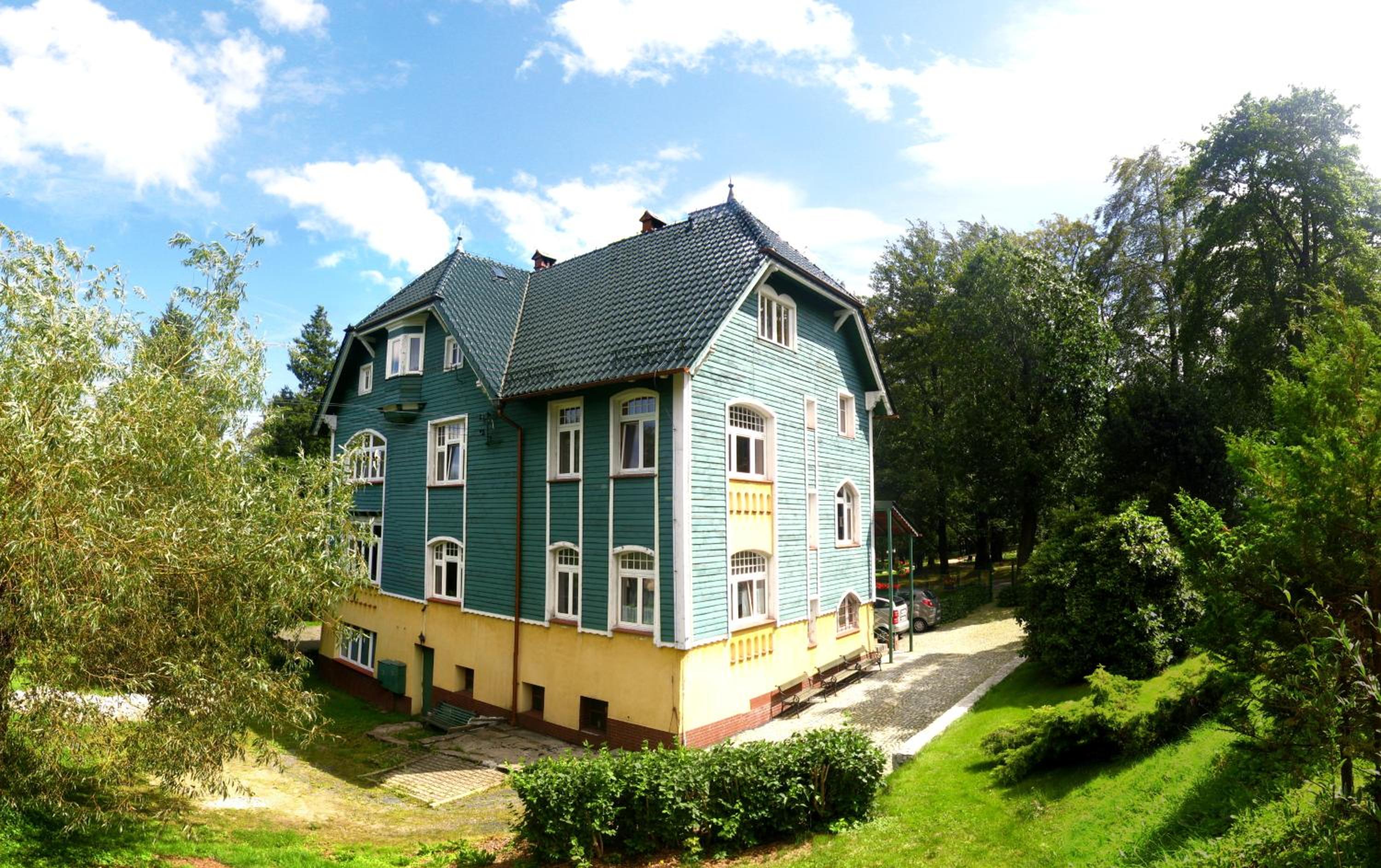 Photo 9