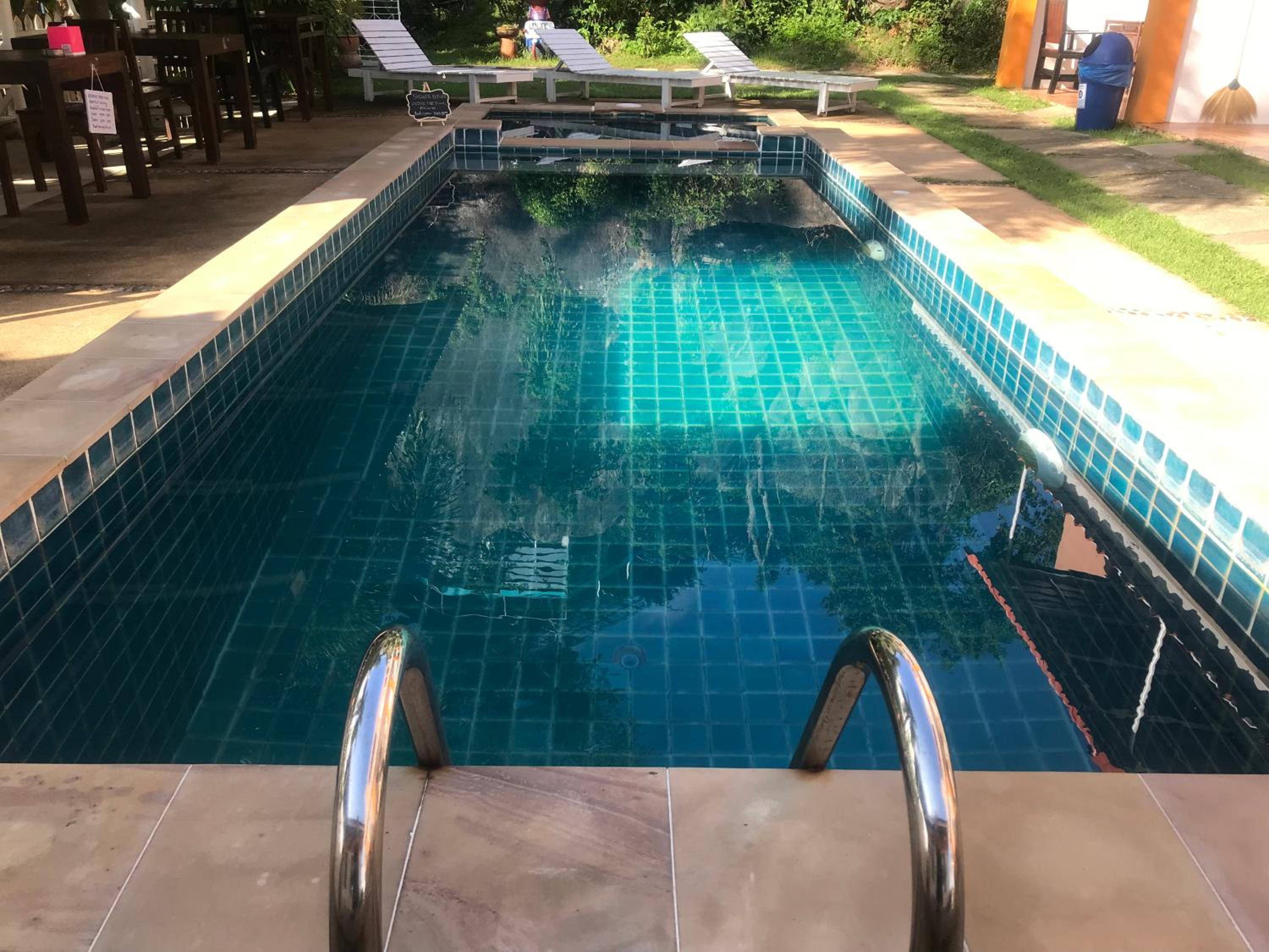 Private Lodge Beachside Samui Lamai view 4