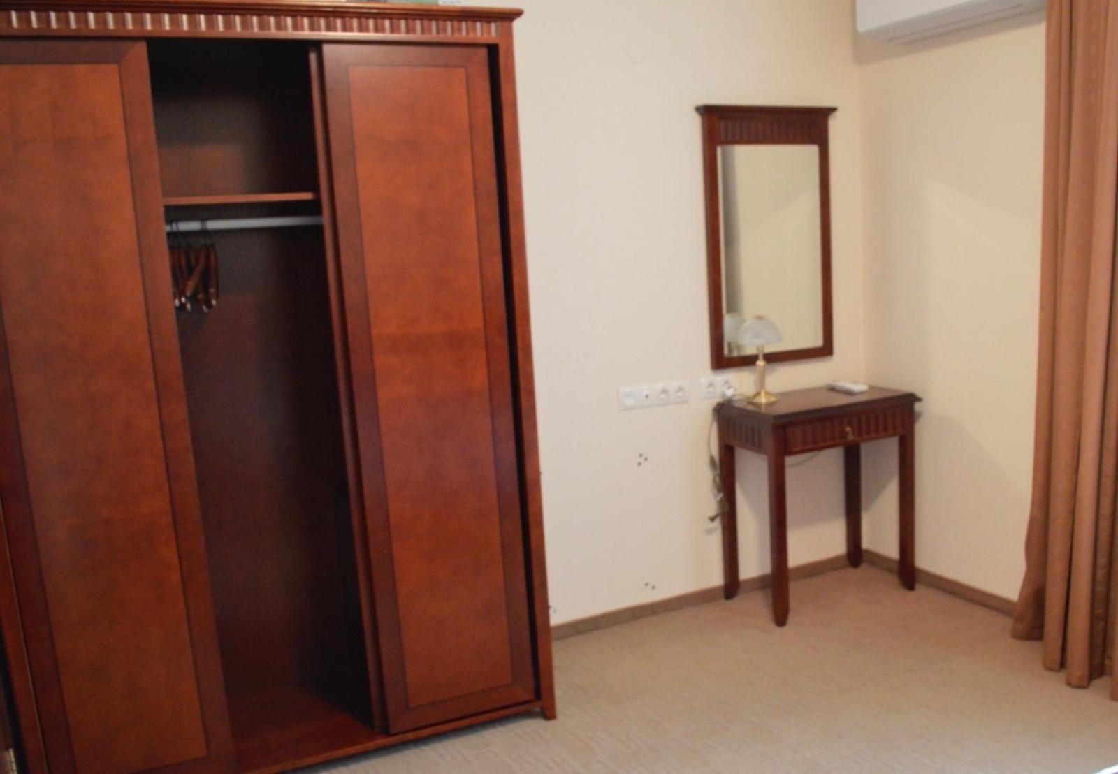 Elinor Apartment - Downtown