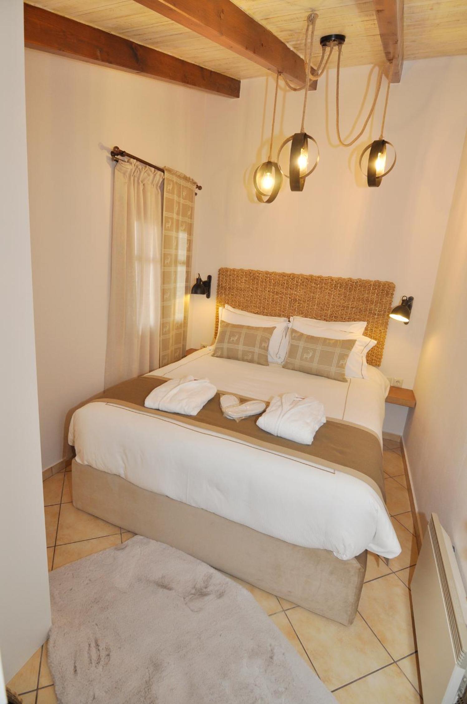 Parnassos Chalets
