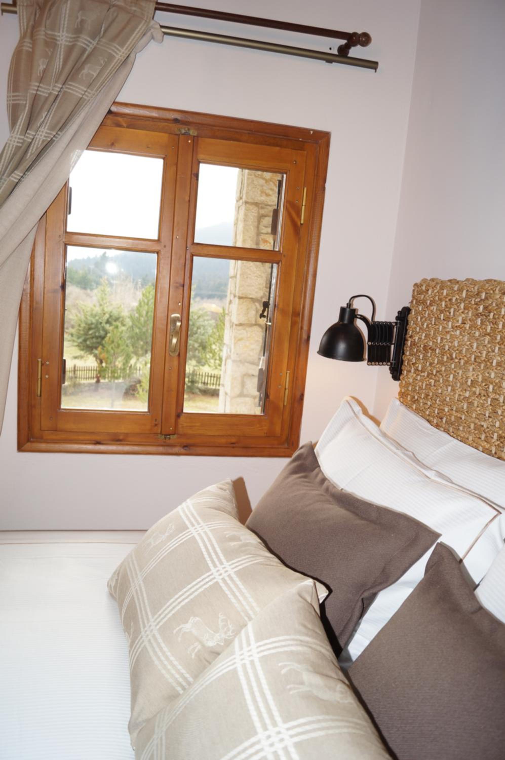 Parnassos Chalets