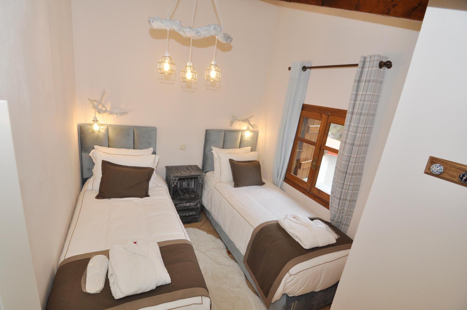 Parnassos Chalets photo 2