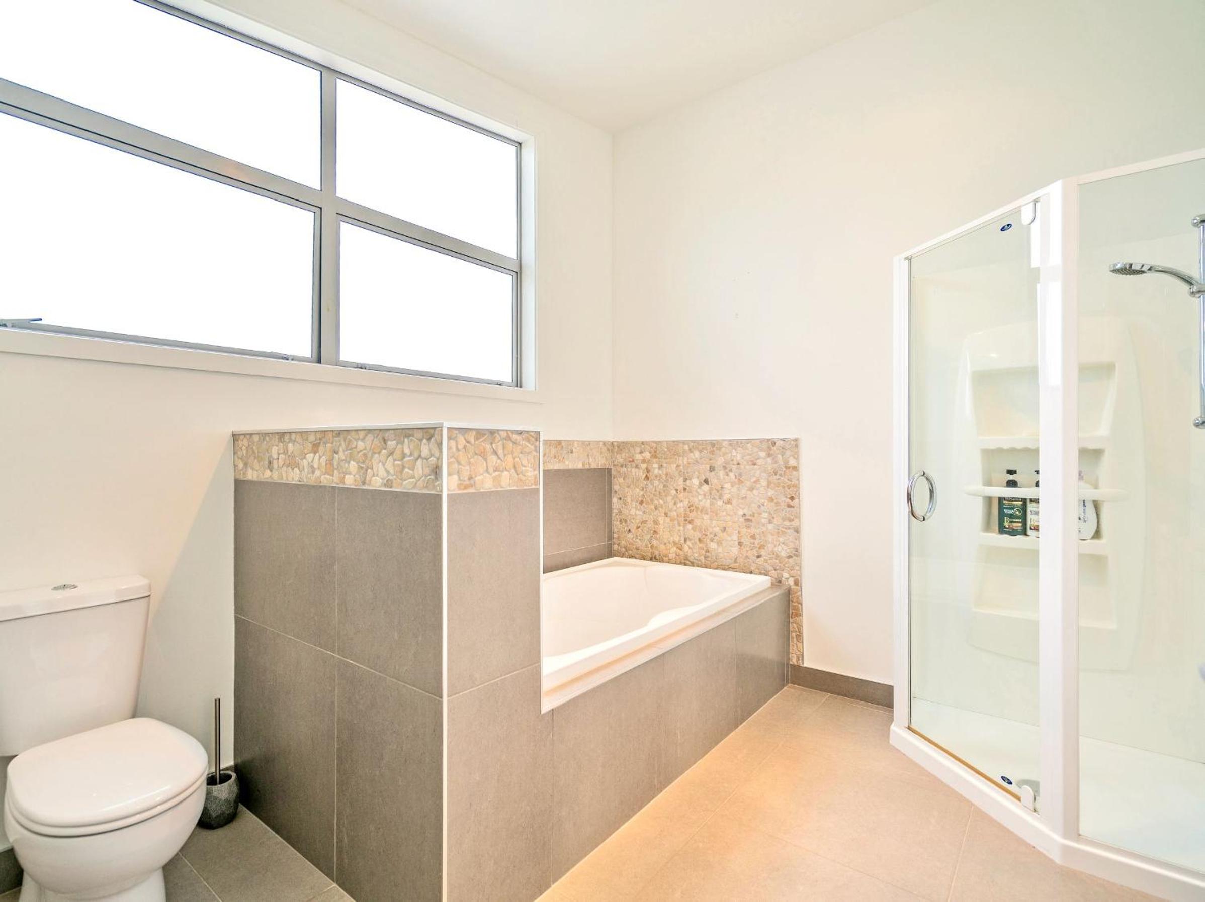 Acacia Cote - Whitianga Holiday Home